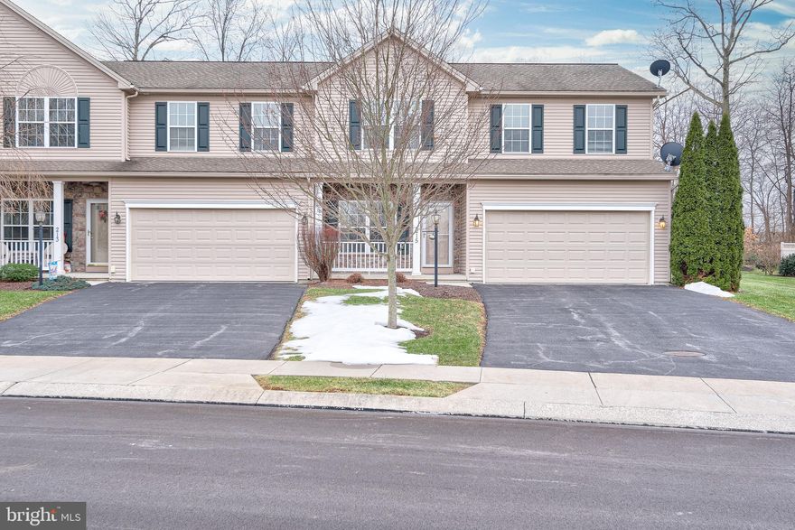 Available July 1st.  3 bedroom, 2 1/2 bath townhome (former model home) with 2 car garage in desirable Stonehedge subdivision within South Middletown (Boiling Springs) school district.  First floor primary bedroom with two additional large bedrooms upstairs. Basic tv cable and trash removal included with rent!  Great neighborhood 5 miles from the Carlisle Army War College and walking distance to parks and groceries store. Less than a mile to interstate 81. Large living room with hardwood floors, dining area with hardwood floors, kitchen with stainless steel appliances.  This beautiful townhome is heated by efficient gas forced air and cooled with central air. The Association fee is paid for by the Landlord.  No outdoor maintenance!