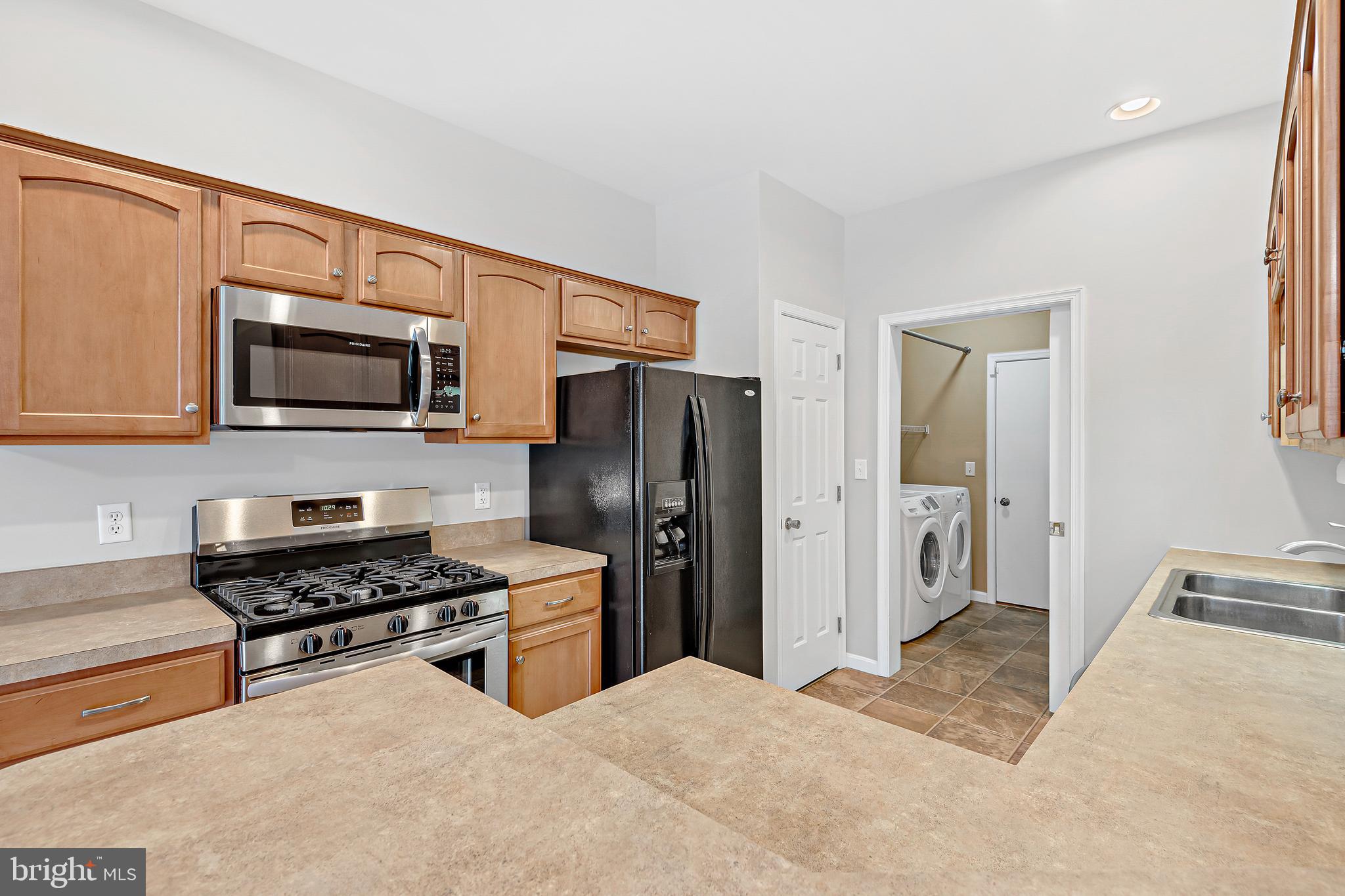 STONEHEDGE - Residential Lease