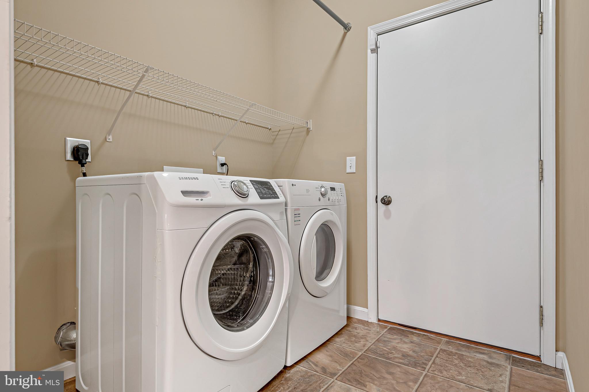 STONEHEDGE - Residential Lease