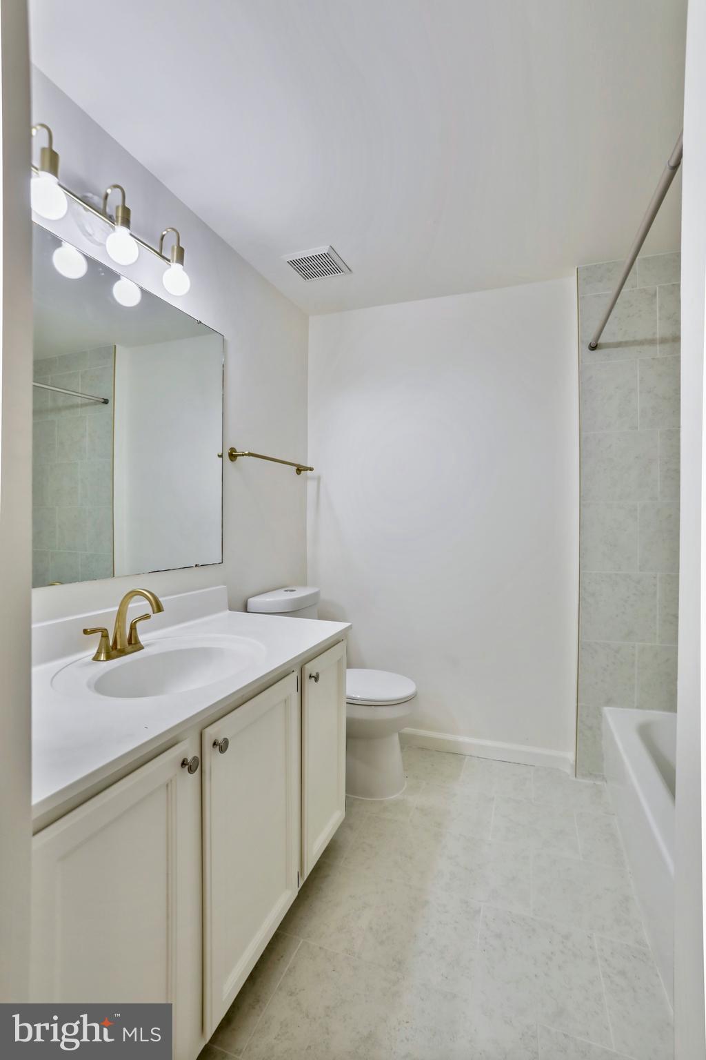 SULLY STATION - Residential