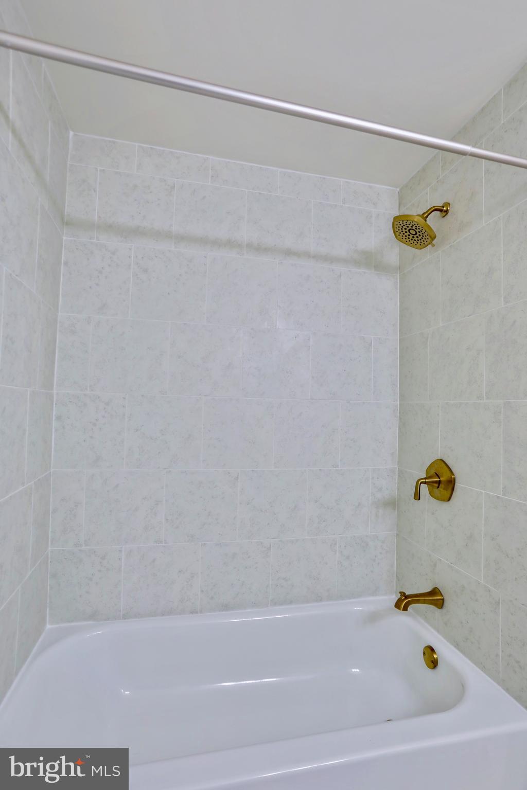 SULLY STATION - Residential