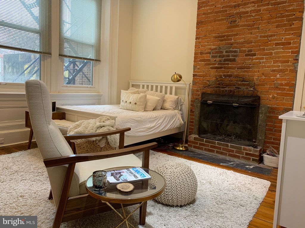 Photo of 406 Spruce Street #2R, PHILADELPHIA, PA 19106 (MLS # PAPH2584182)