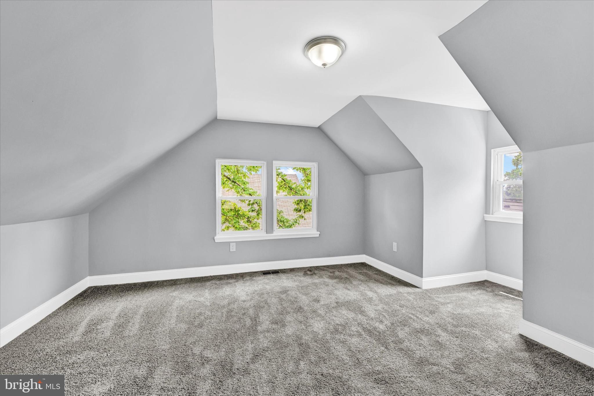 WOODLAWN - Residential