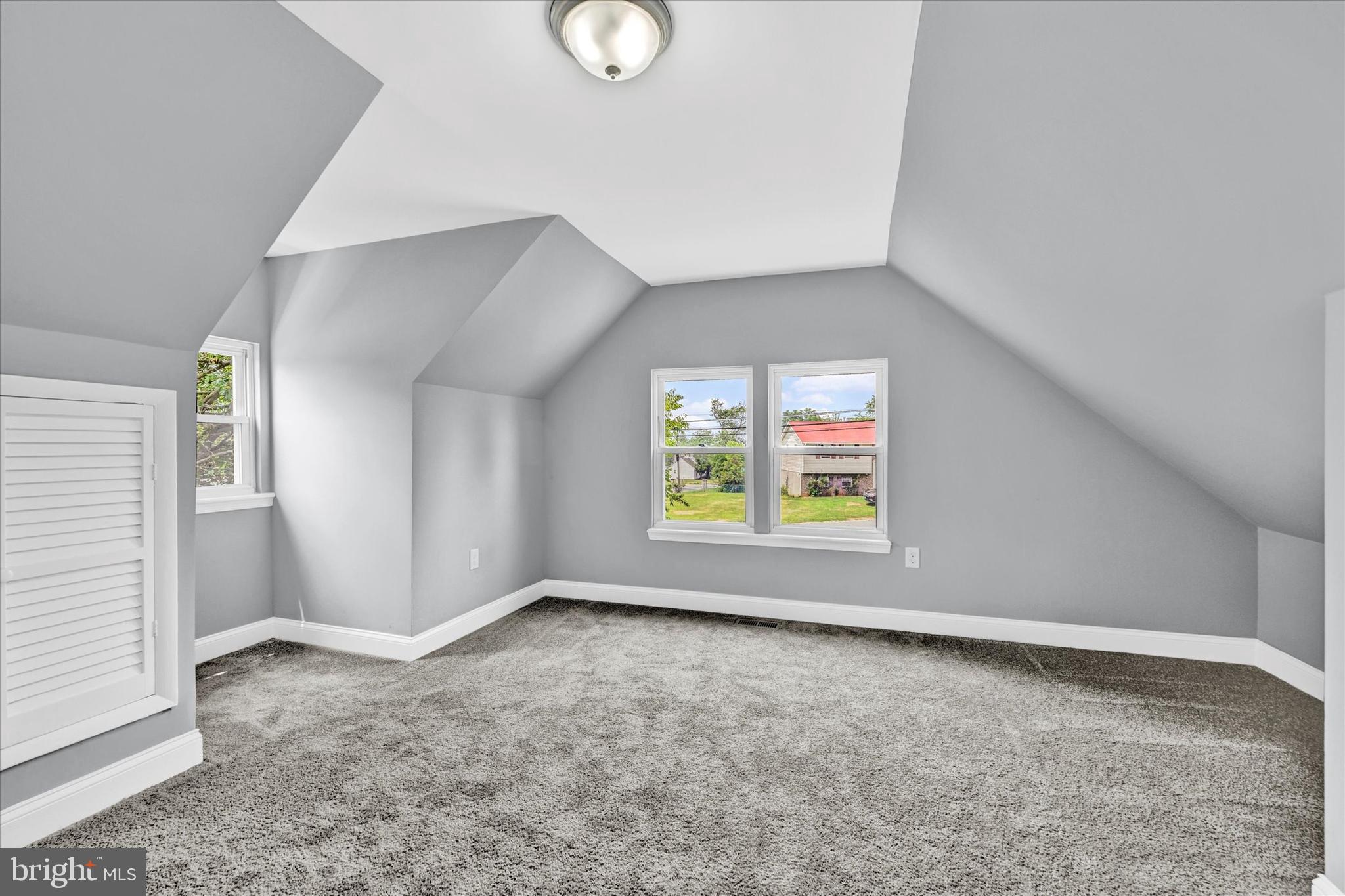 WOODLAWN - Residential