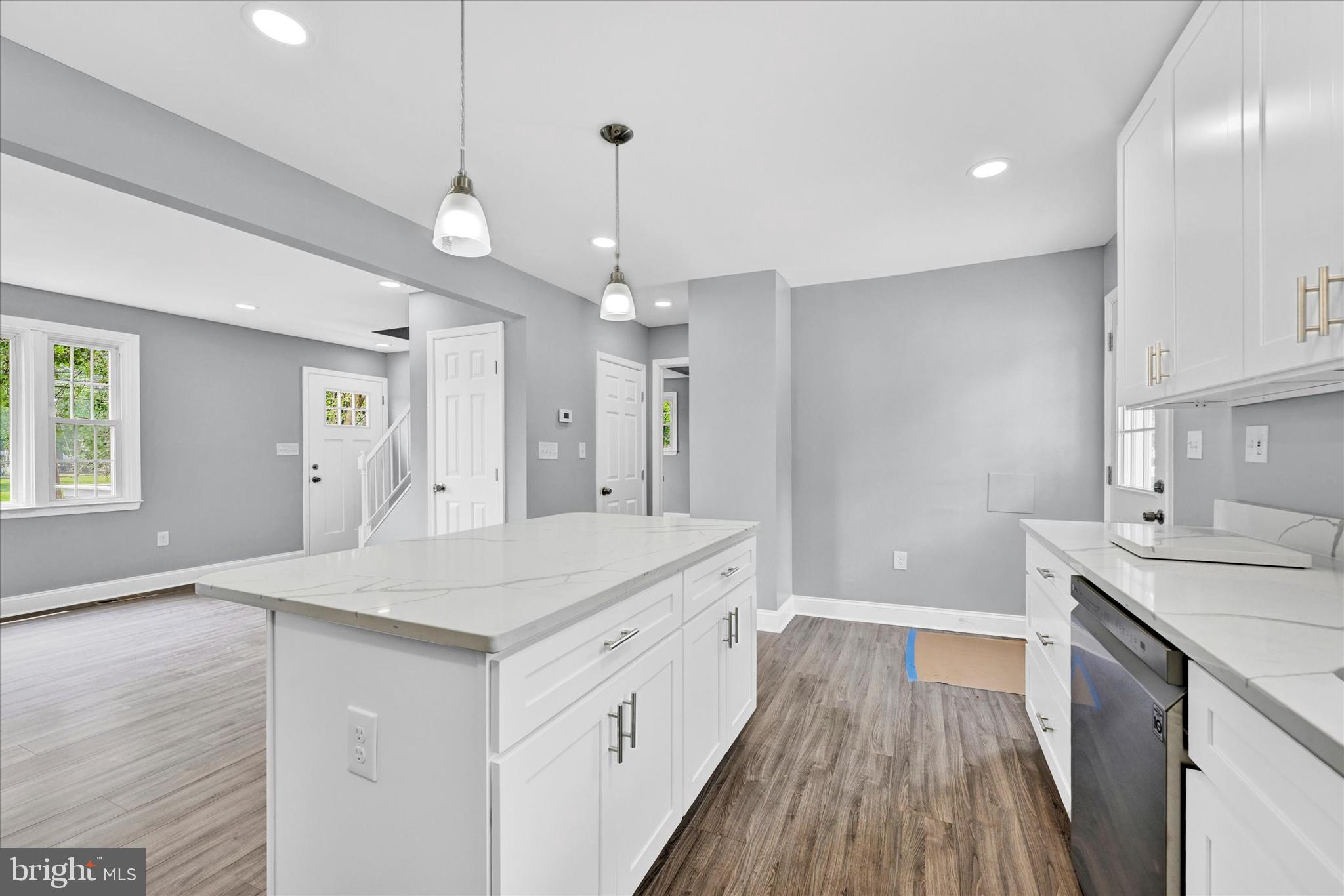 WOODLAWN - Residential