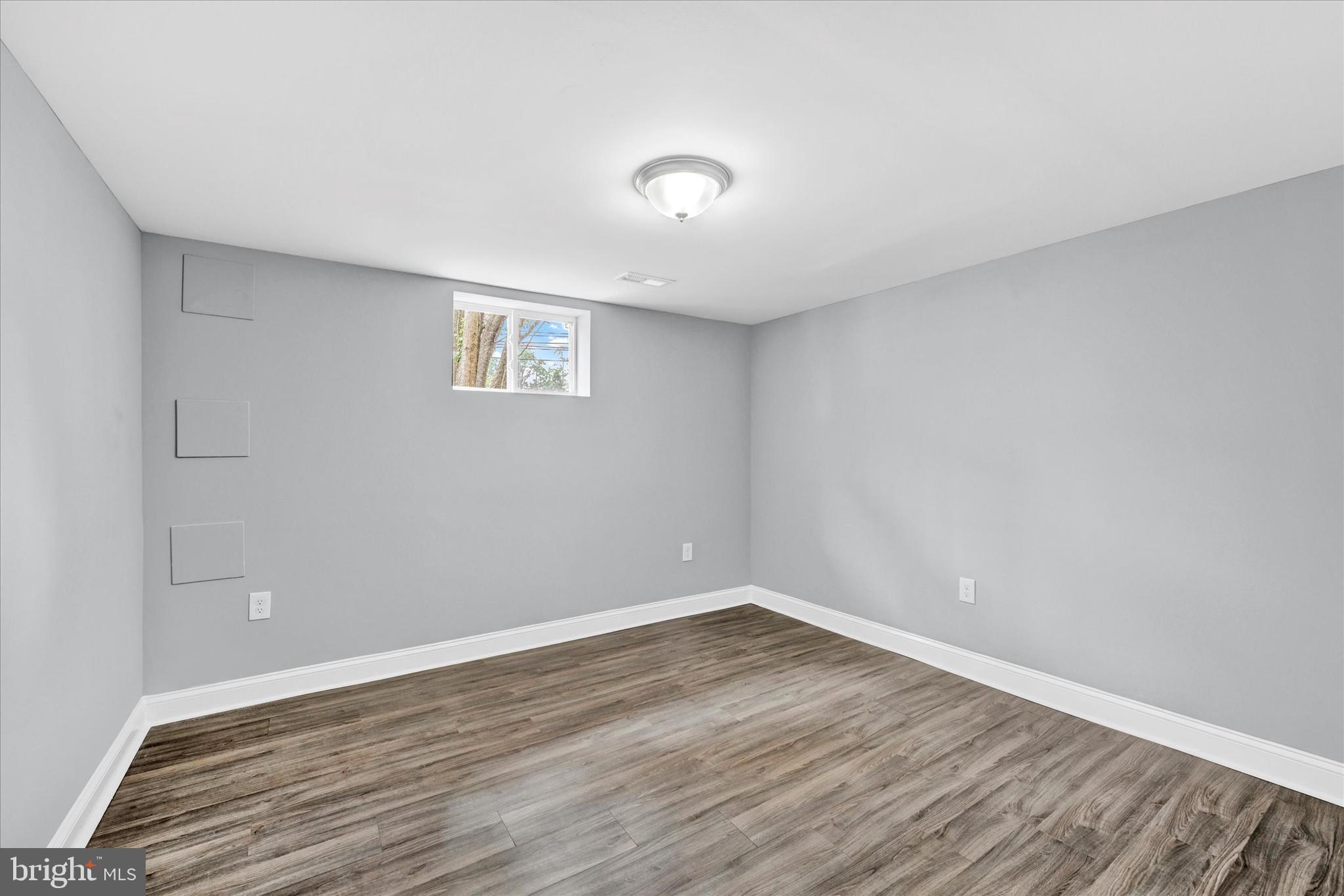 WOODLAWN - Residential