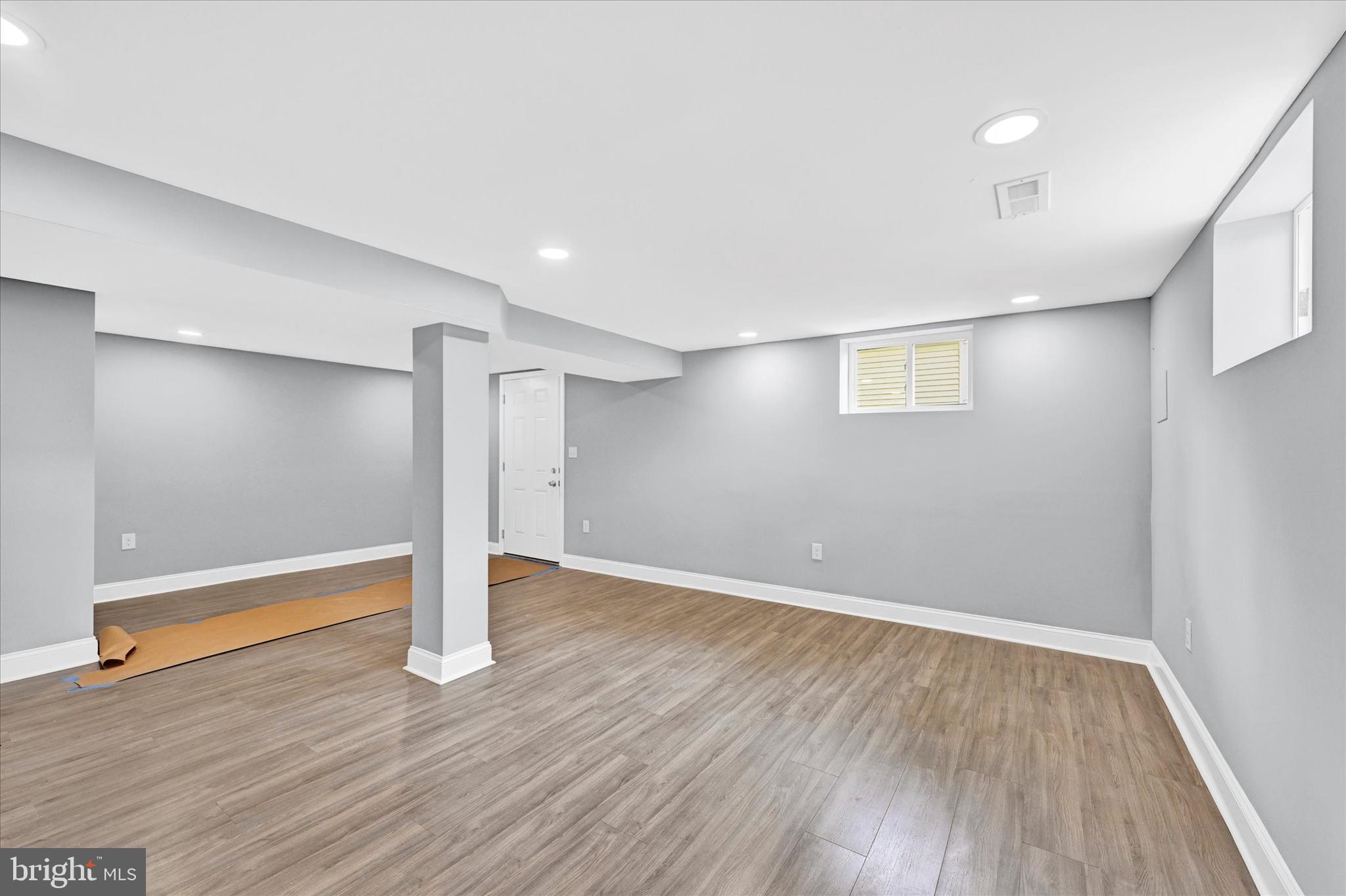 WOODLAWN - Residential