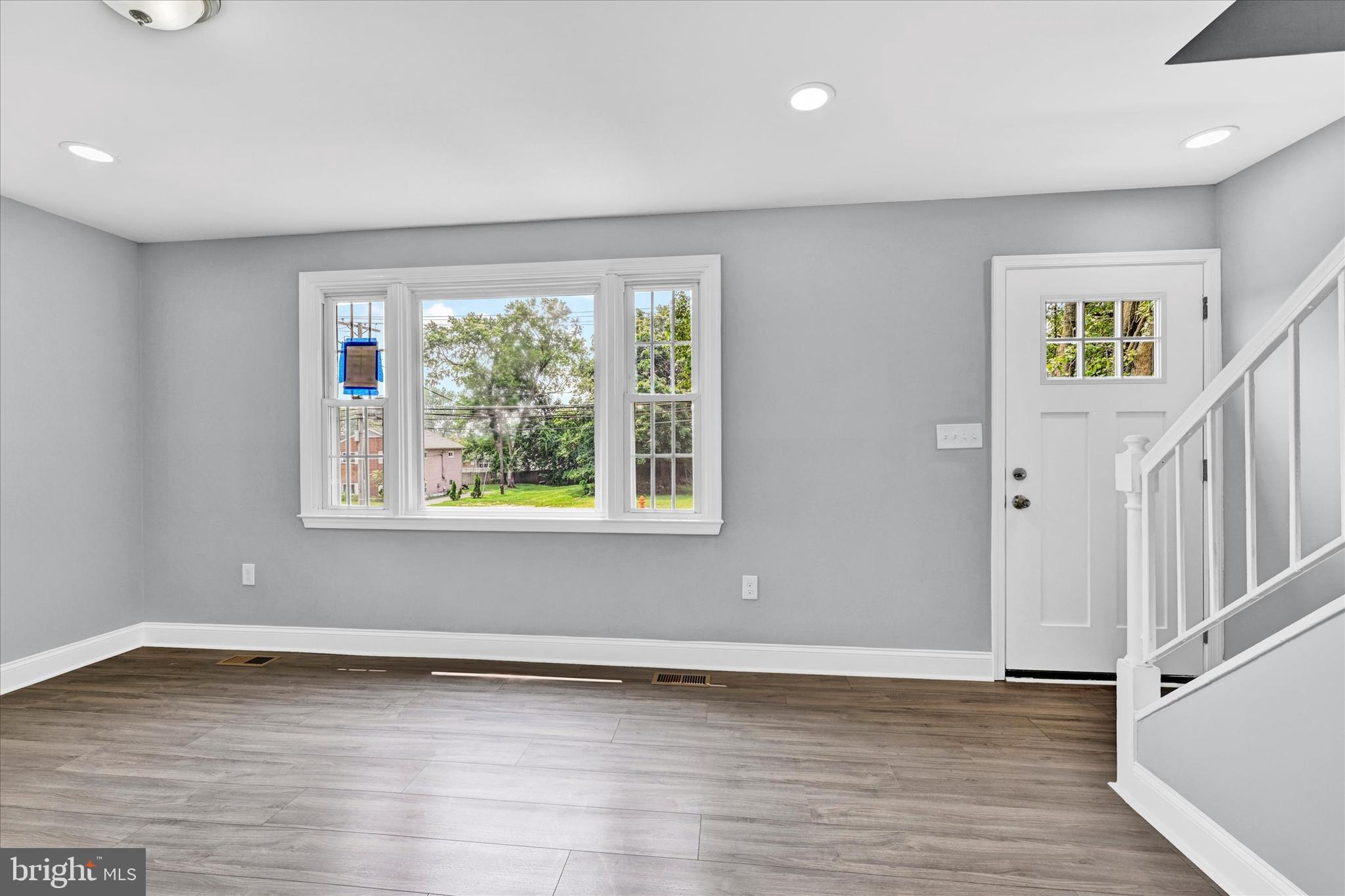 WOODLAWN - Residential