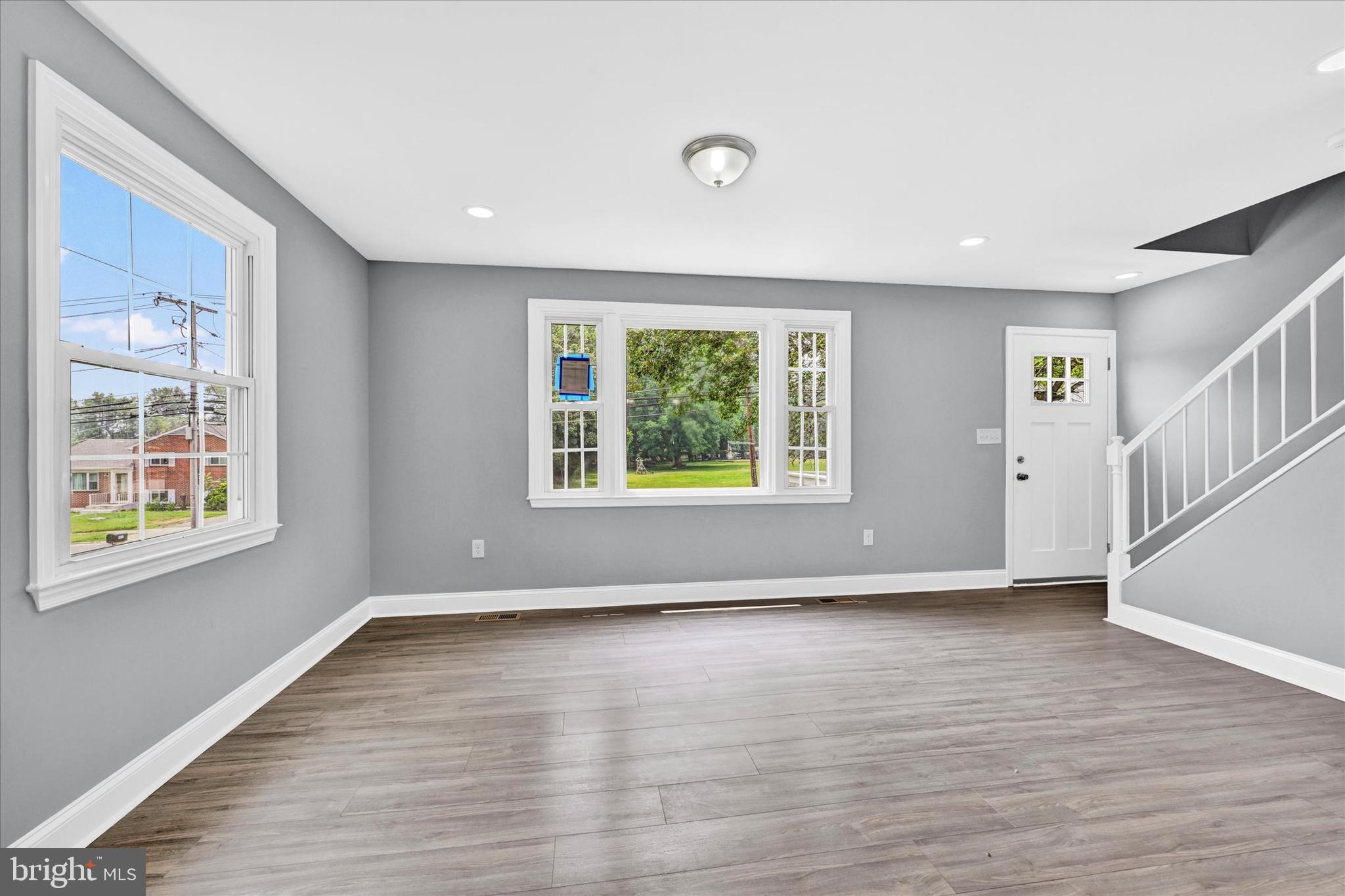 WOODLAWN - Residential