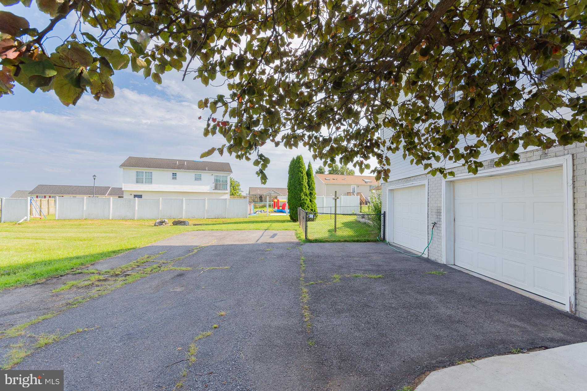 SUMMER HILL - Residential