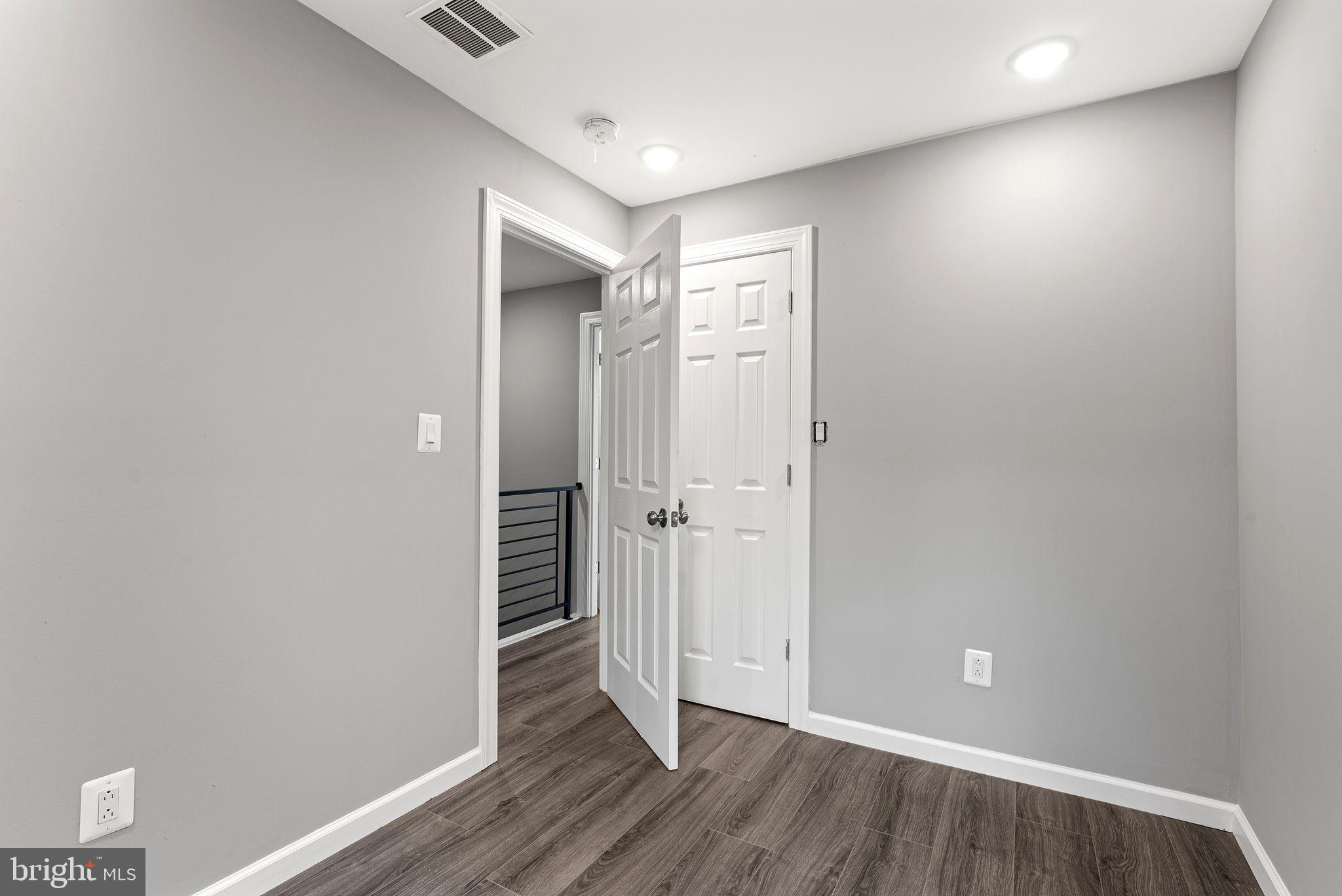 COBBS CREEK - Residential