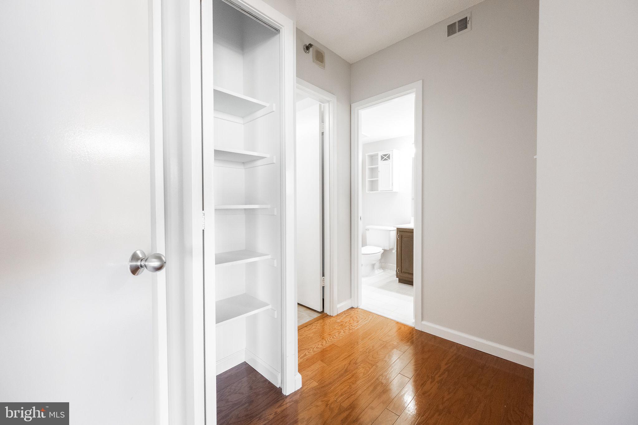 SKYLINE SQUARE CONDO - Residential Lease