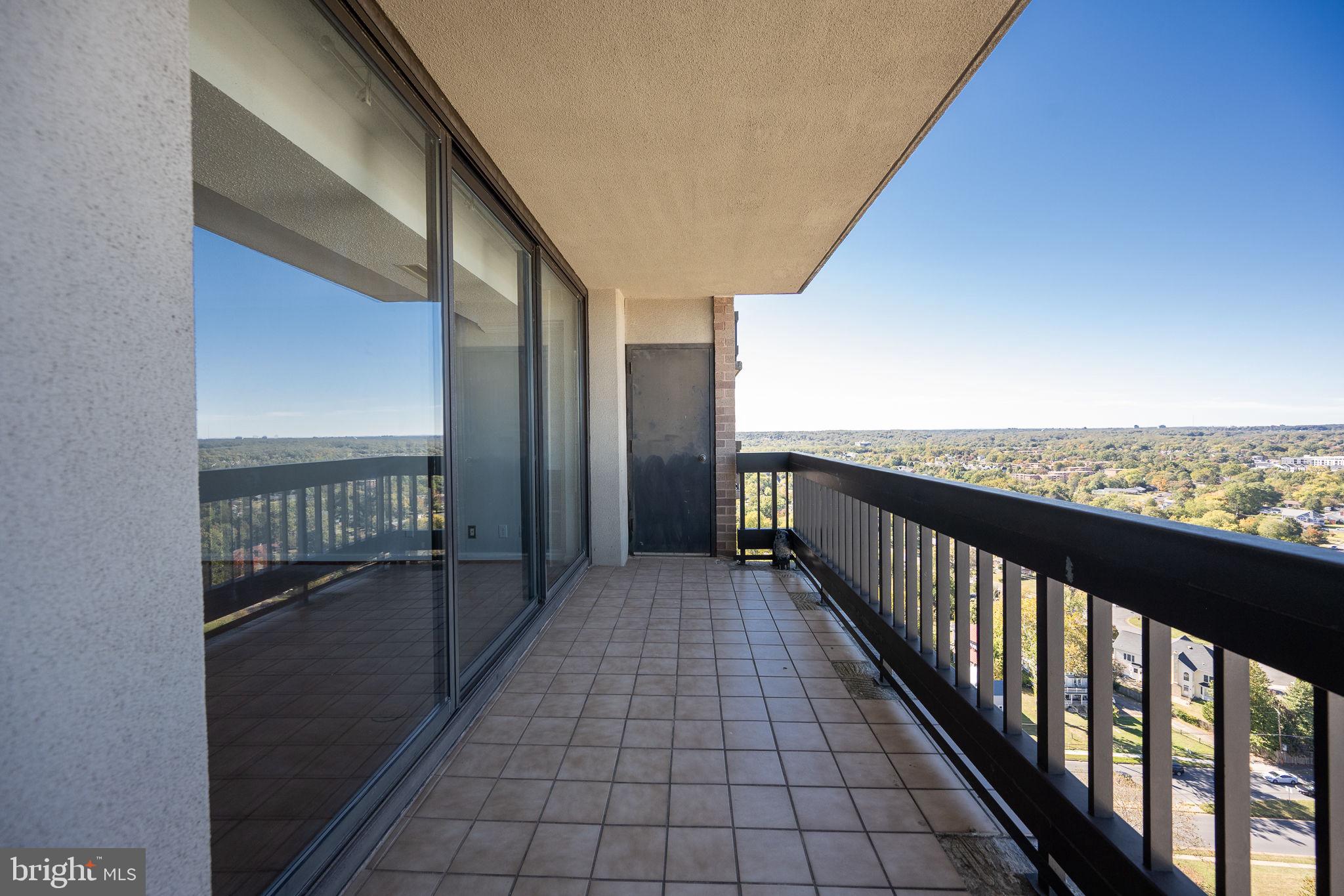 SKYLINE SQUARE CONDO - Residential Lease