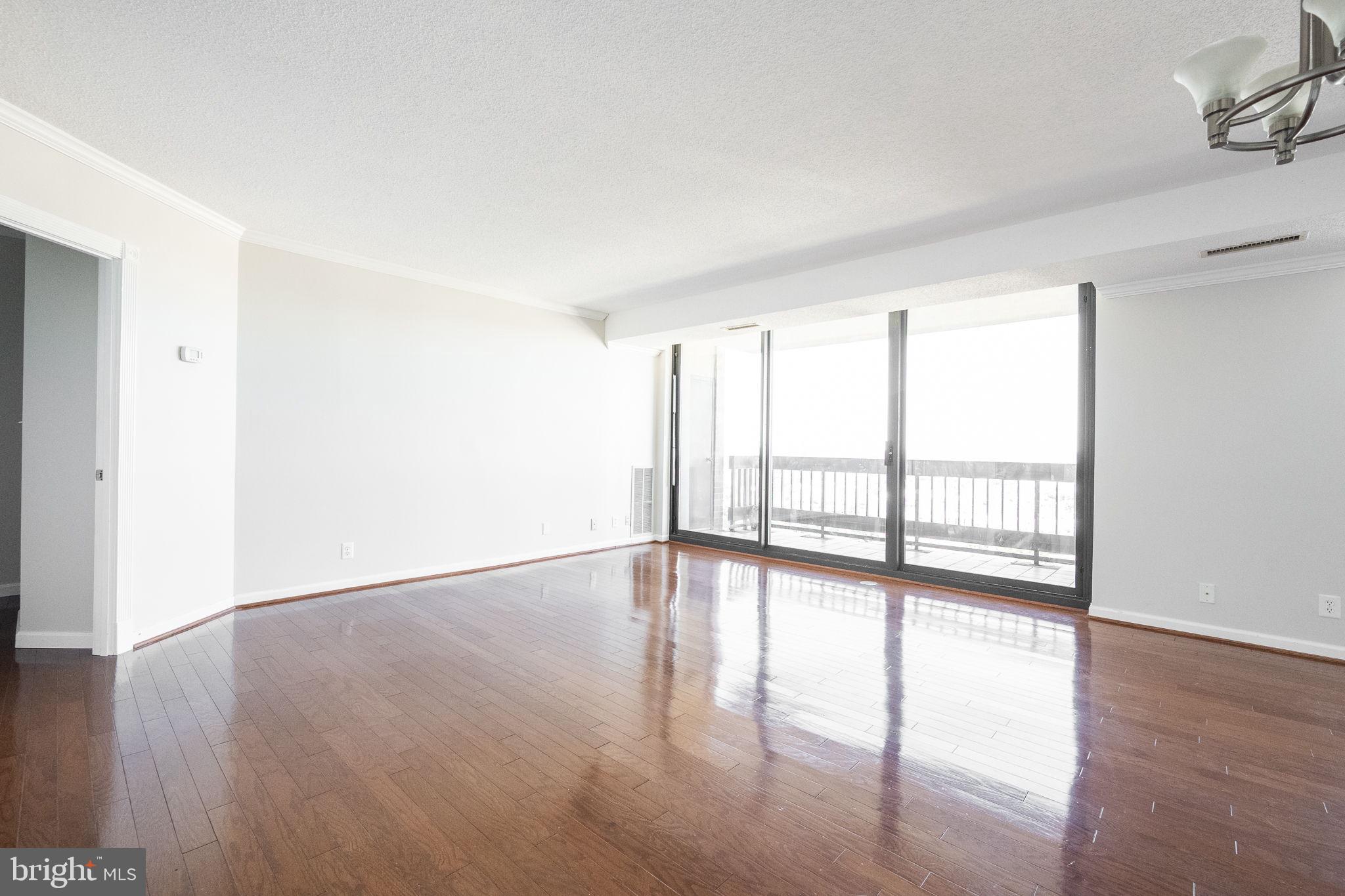 SKYLINE SQUARE CONDO - Residential Lease