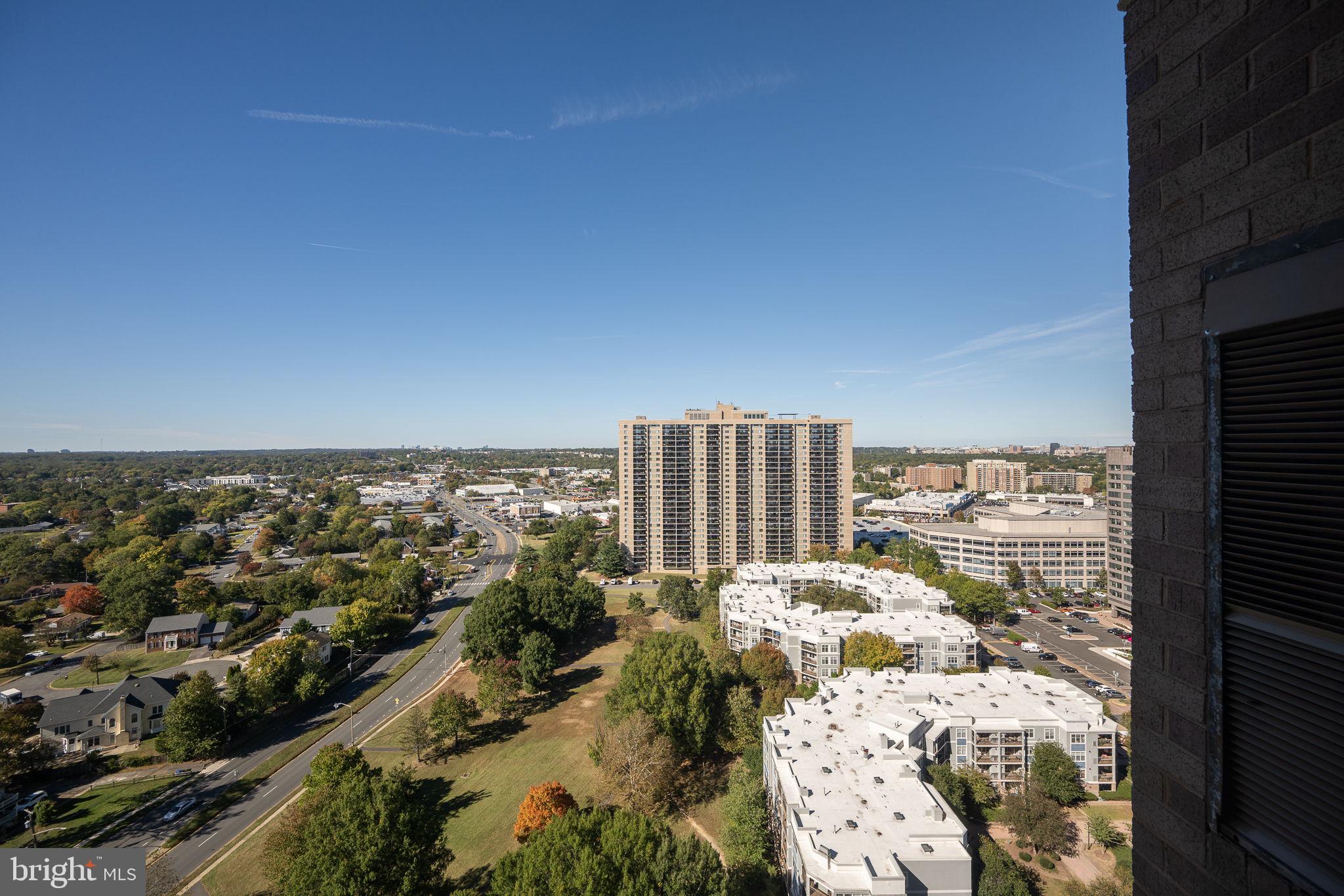 SKYLINE SQUARE CONDO - Residential Lease