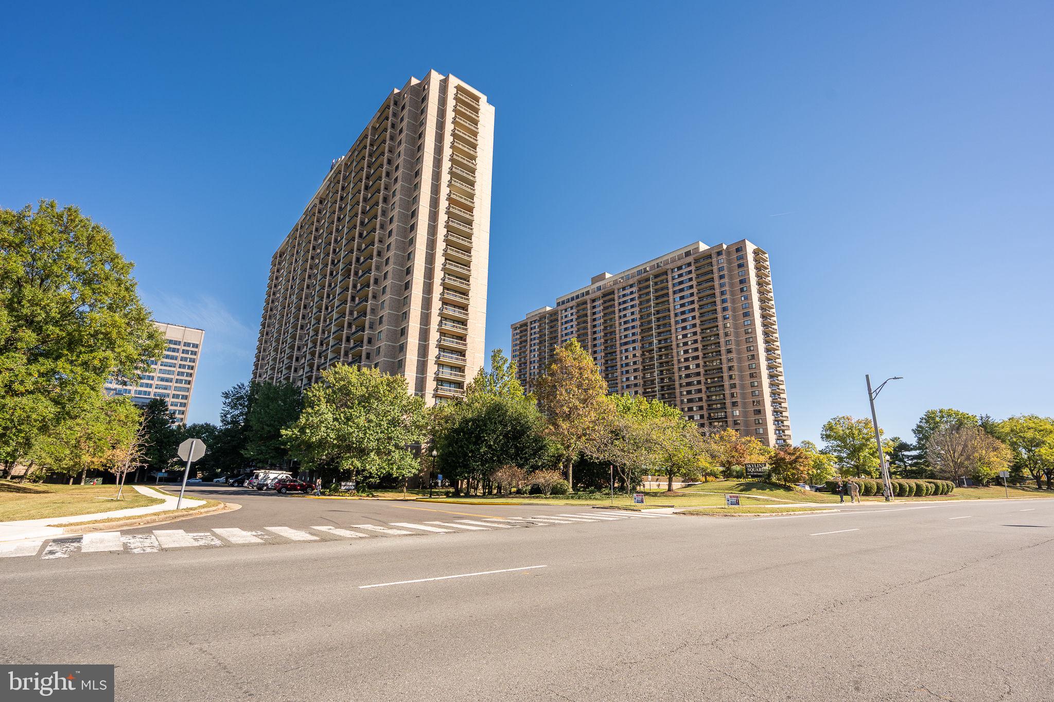 SKYLINE SQUARE CONDO - Residential Lease