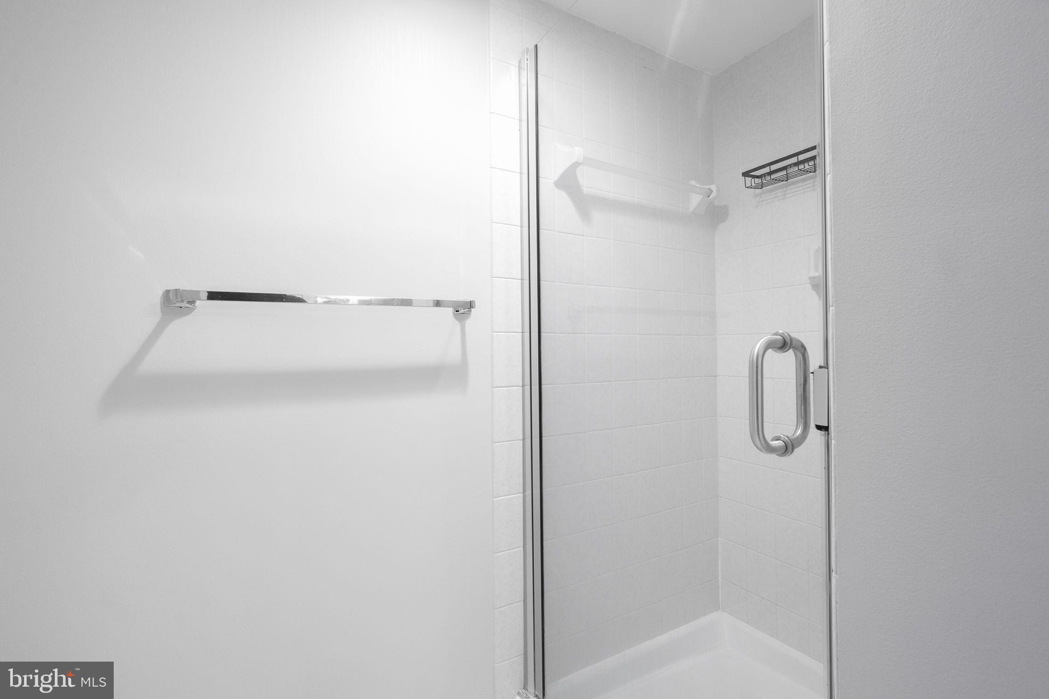 SKYLINE SQUARE CONDO - Residential Lease