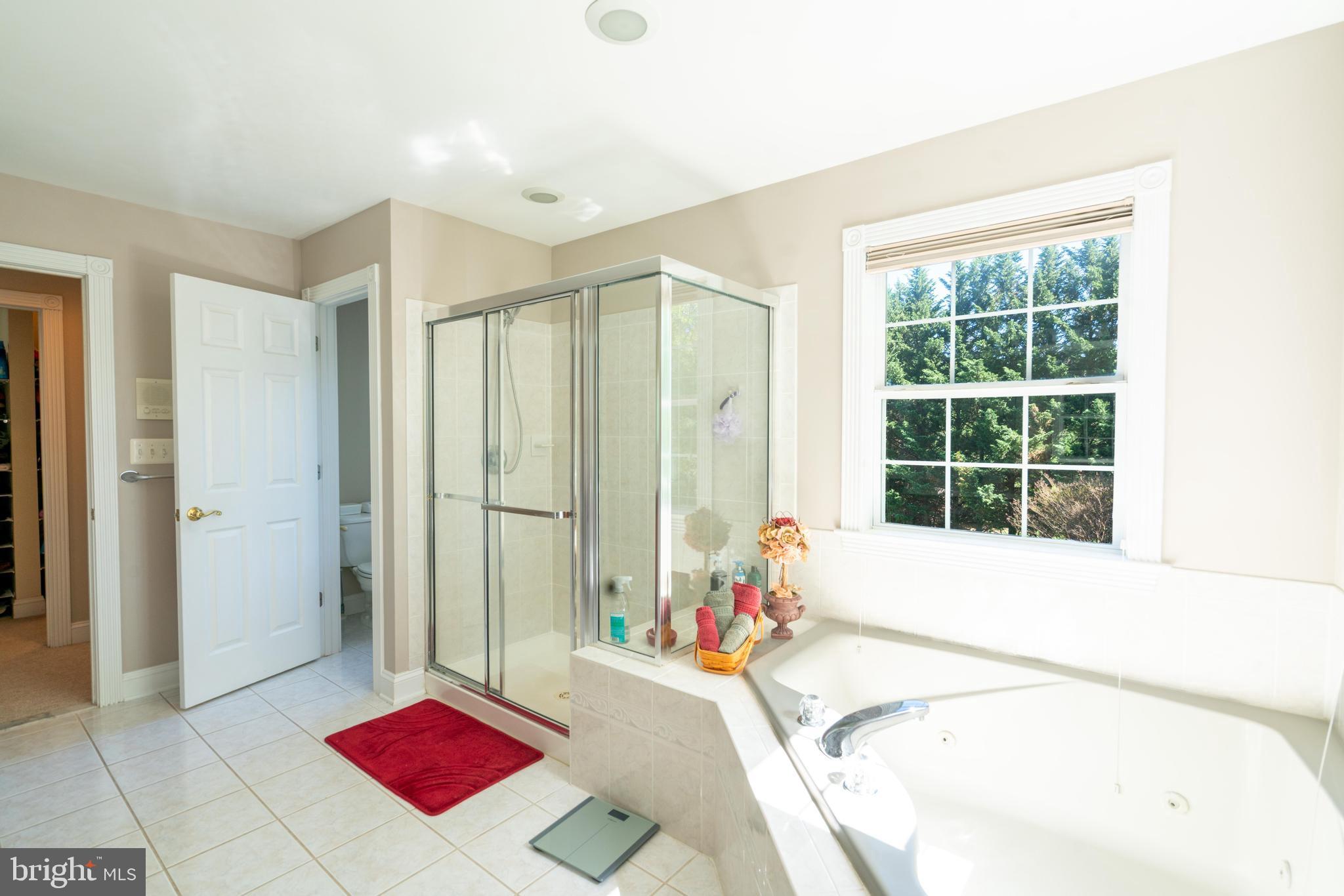 CLIVEDEN REACH - Residential