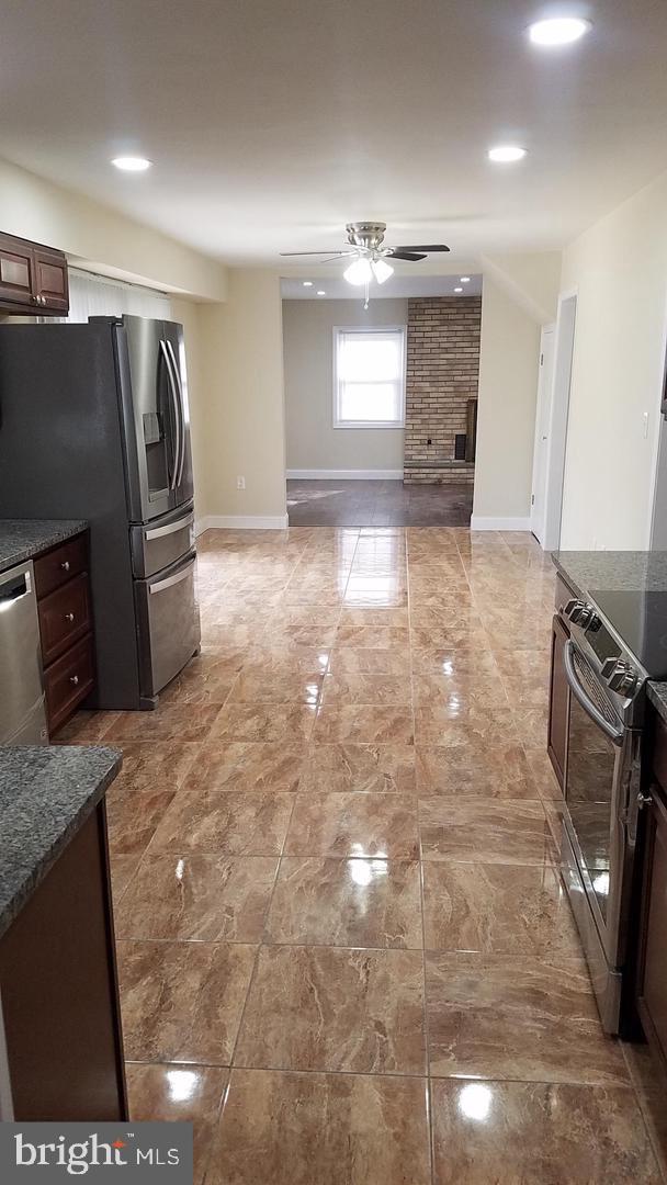 FOXHILL - Residential Lease