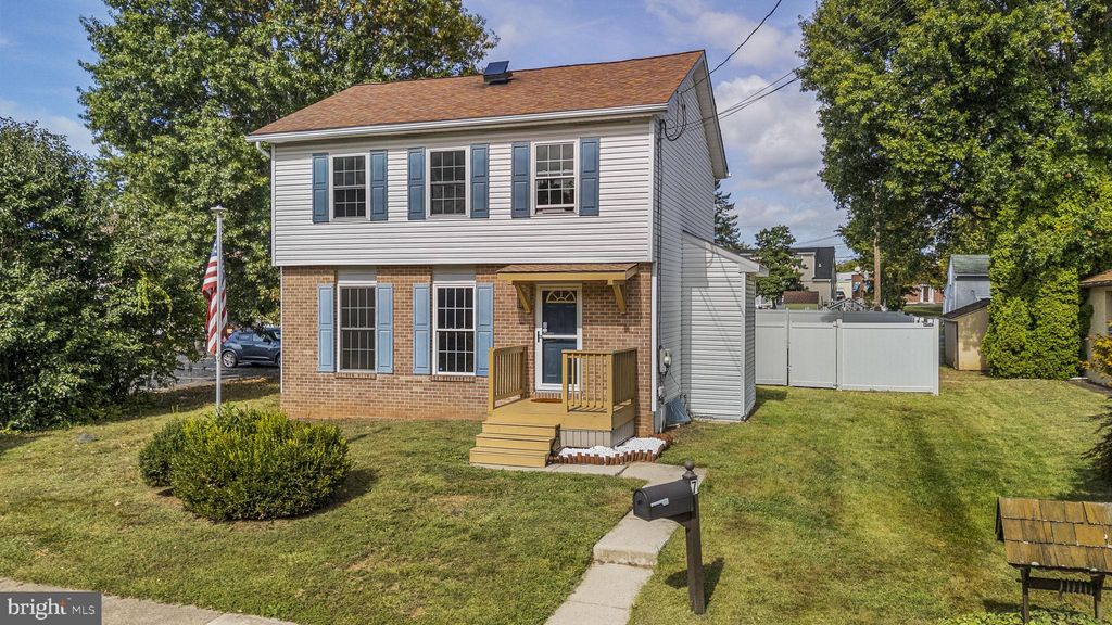 Photo of 7 E Vine Street, POTTSTOWN, PA 19464 (MLS # PAMC2157194)
