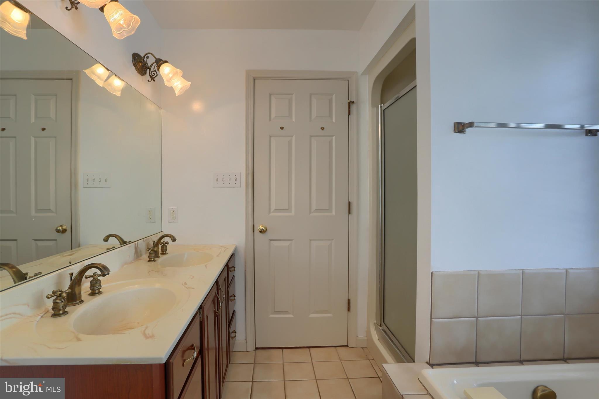 GRAYSTONE FARMS - Residential