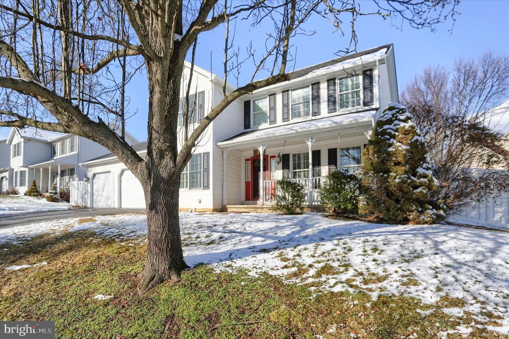 Photo of 112 Graystone Drive, HUMMELSTOWN, PA 17036 (MLS # PADA2056096)