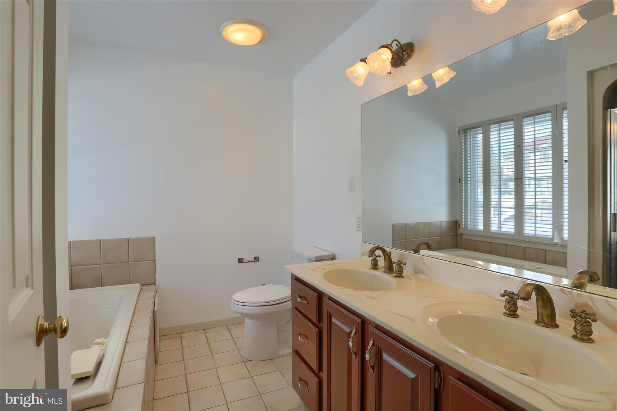 GRAYSTONE FARMS - Residential