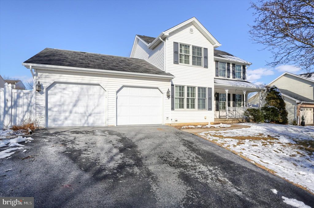 Photo of 112 Graystone Drive, HUMMELSTOWN, PA 17036 (MLS # PADA2056096)