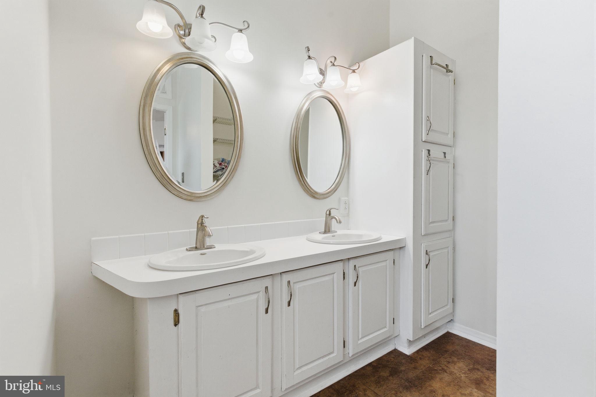 BUCKINGHAM SPRINGS - Residential