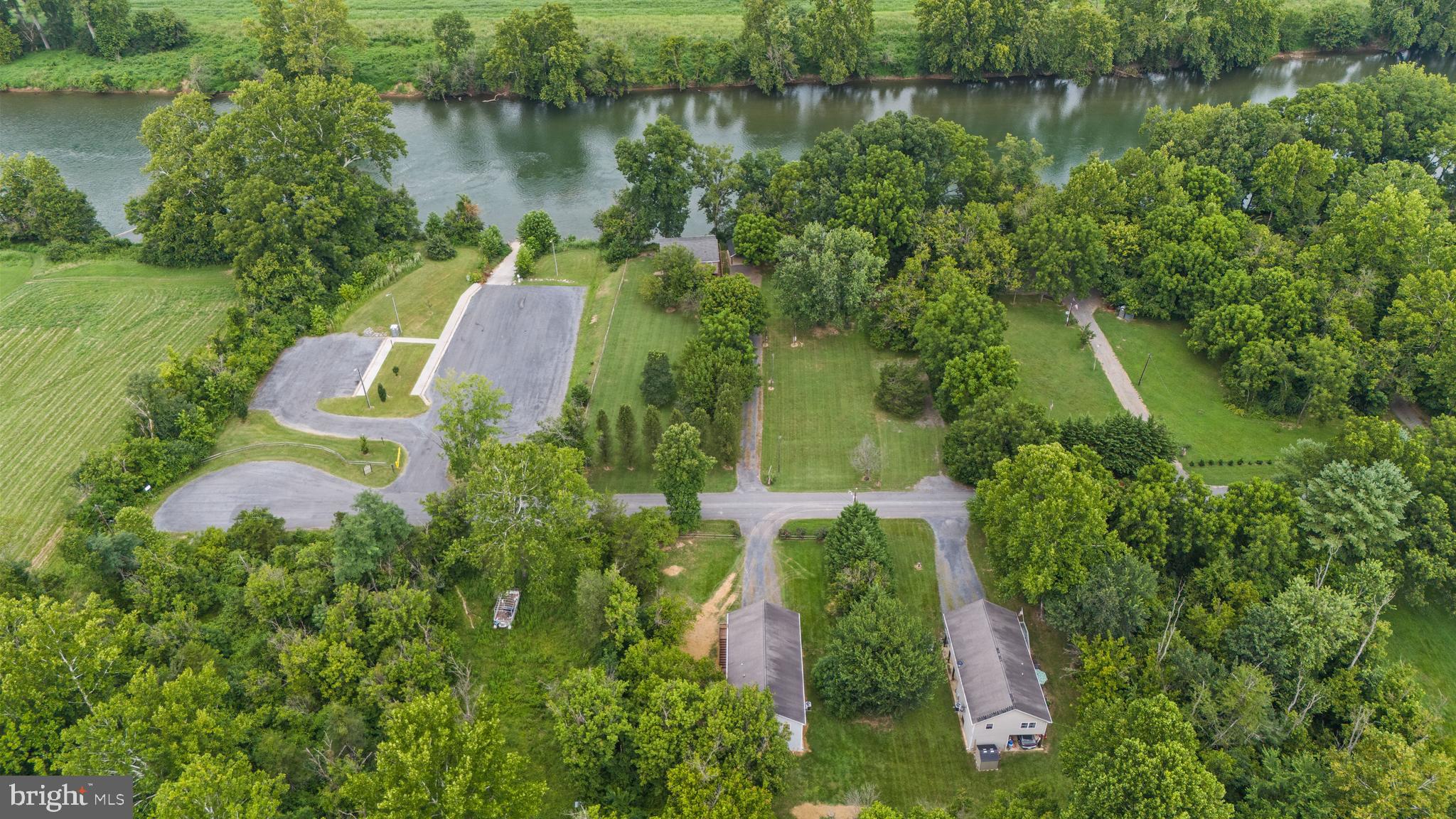 48 FARMS RIVERVIEW ROAD