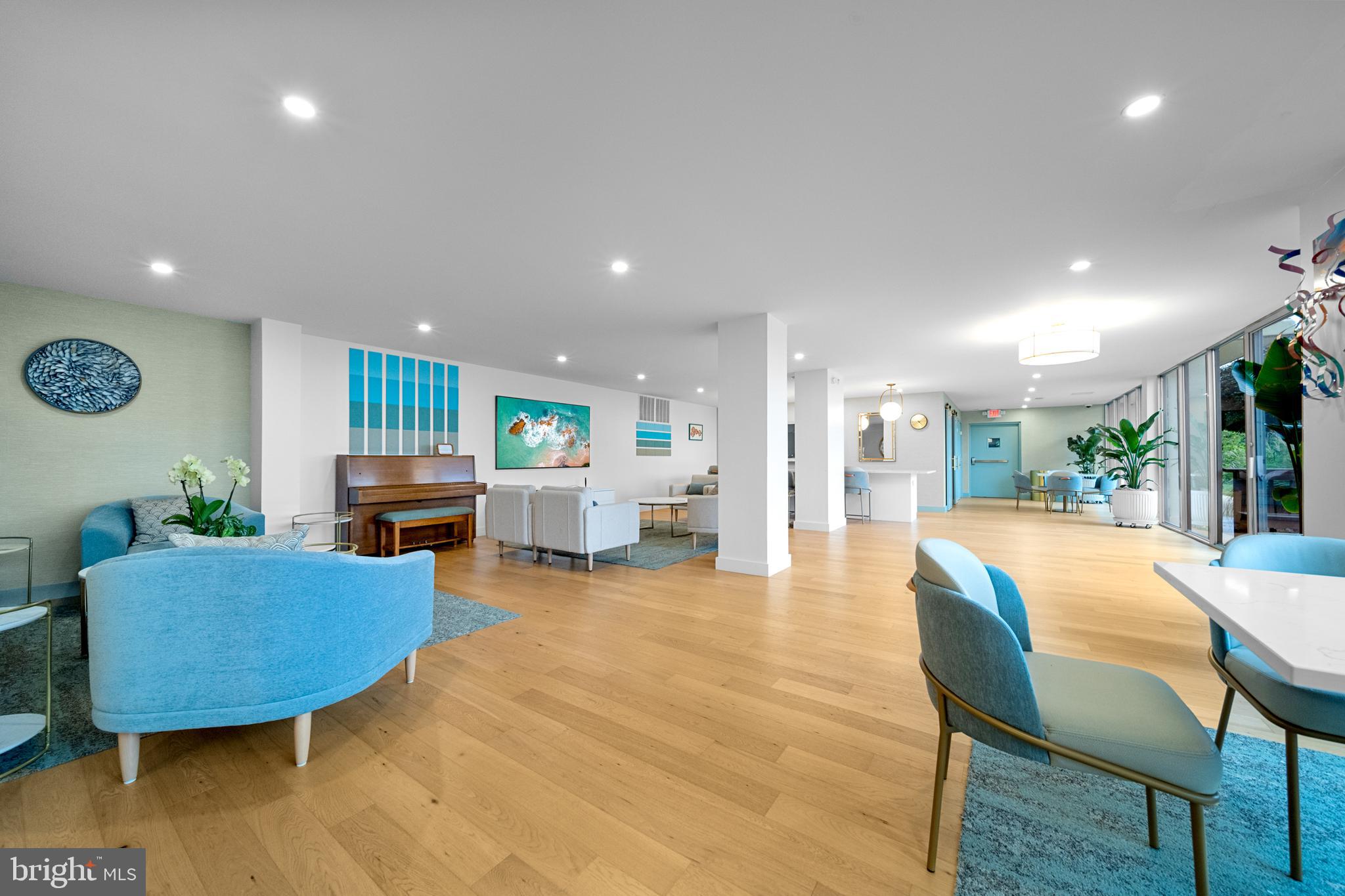 MARINA TOWERS - Residential