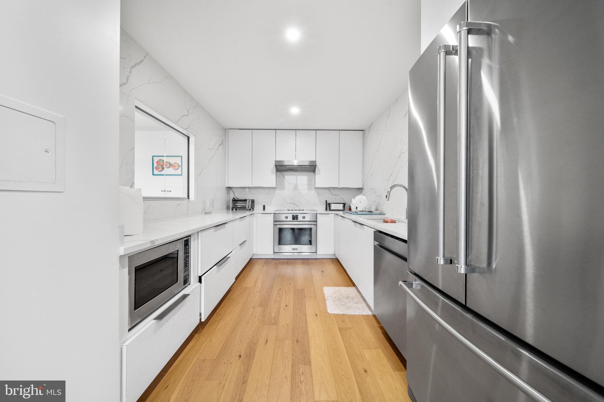 MARINA TOWERS - Residential