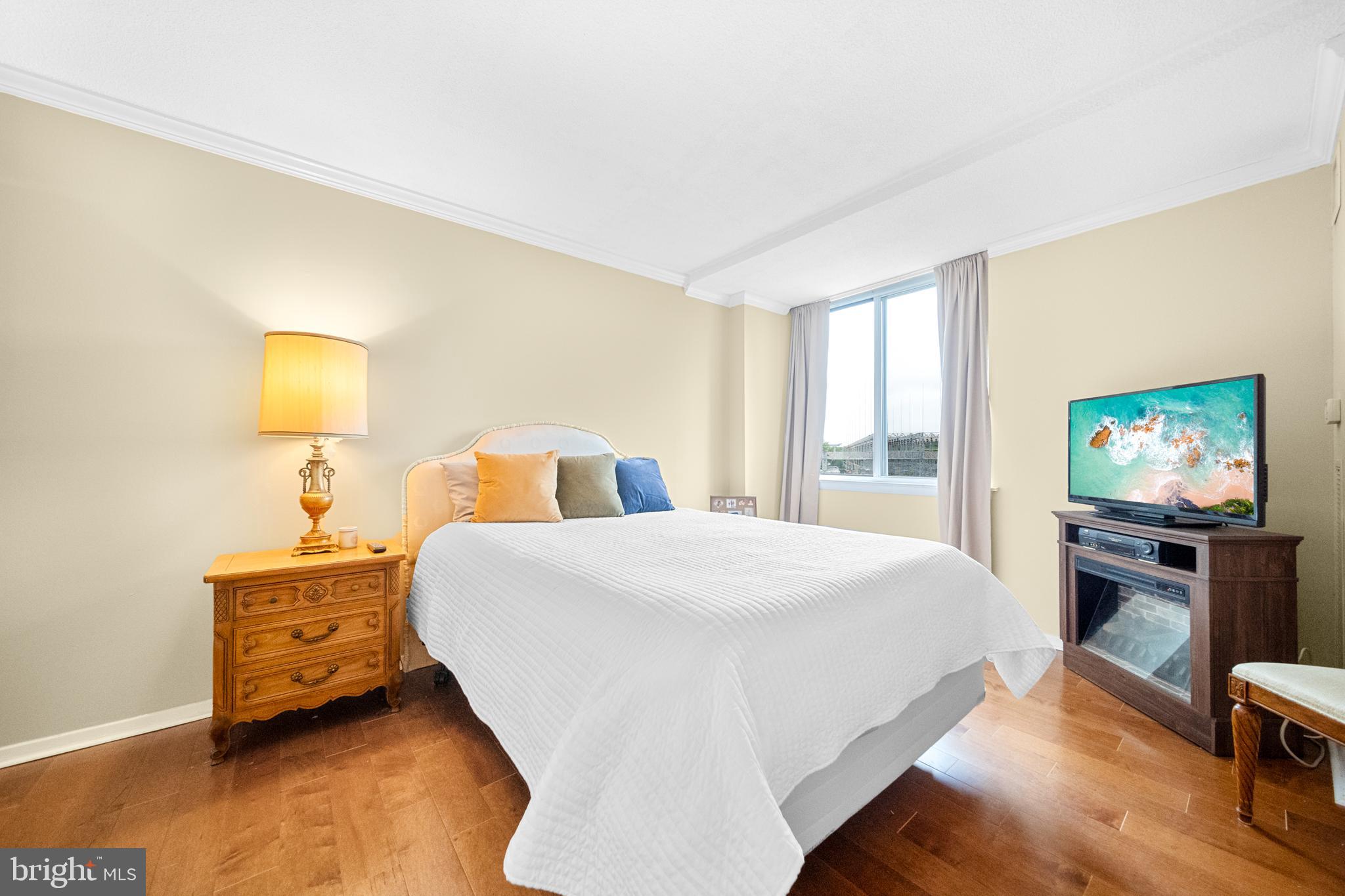 MARINA TOWERS - Residential