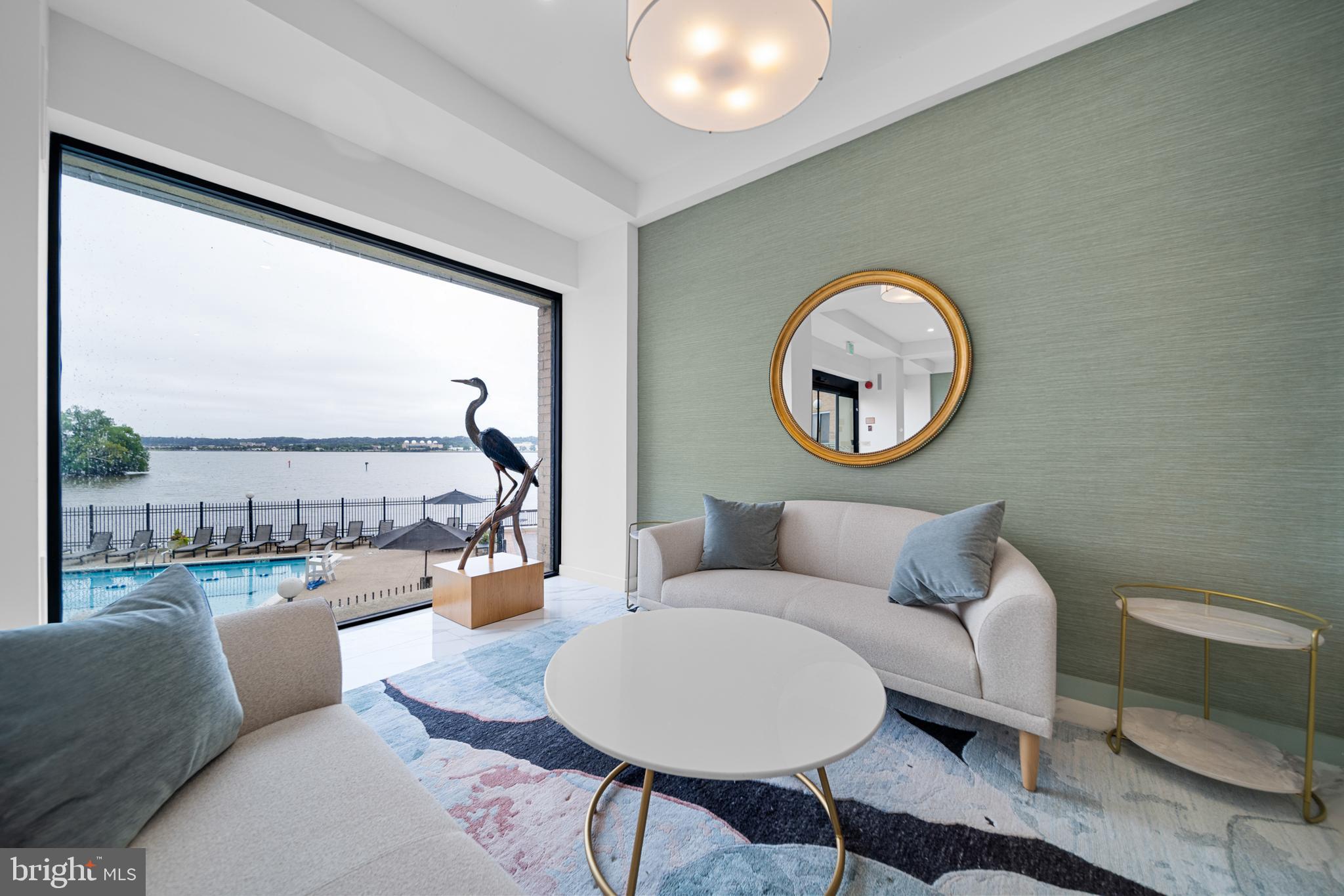 MARINA TOWERS - Residential