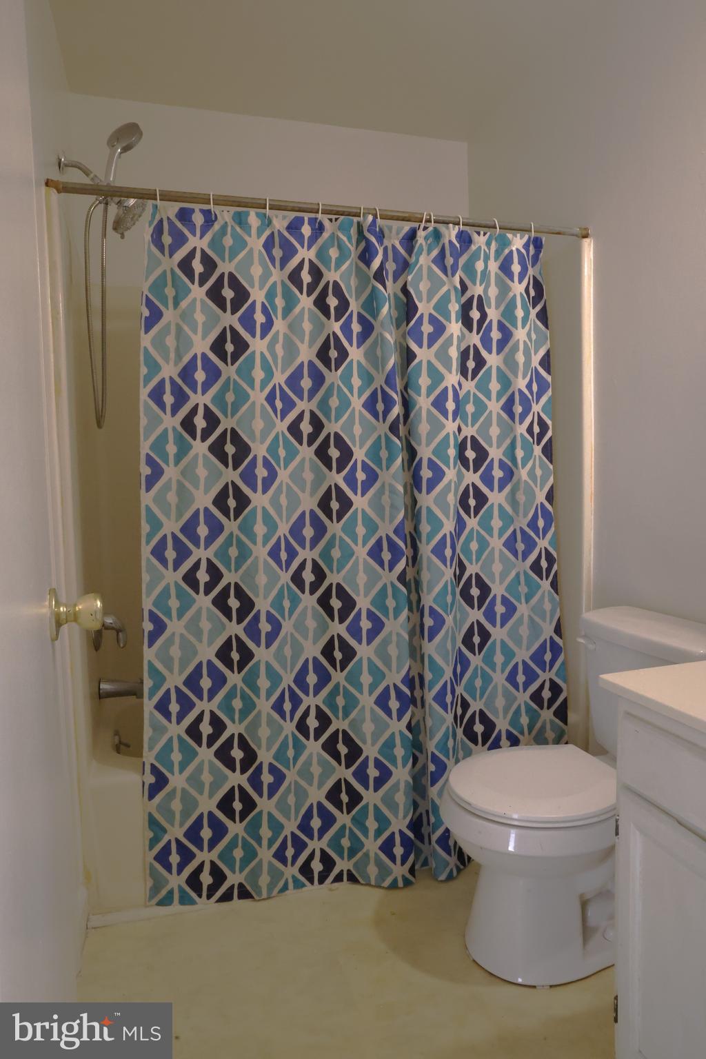 BREEZEWOOD - Residential