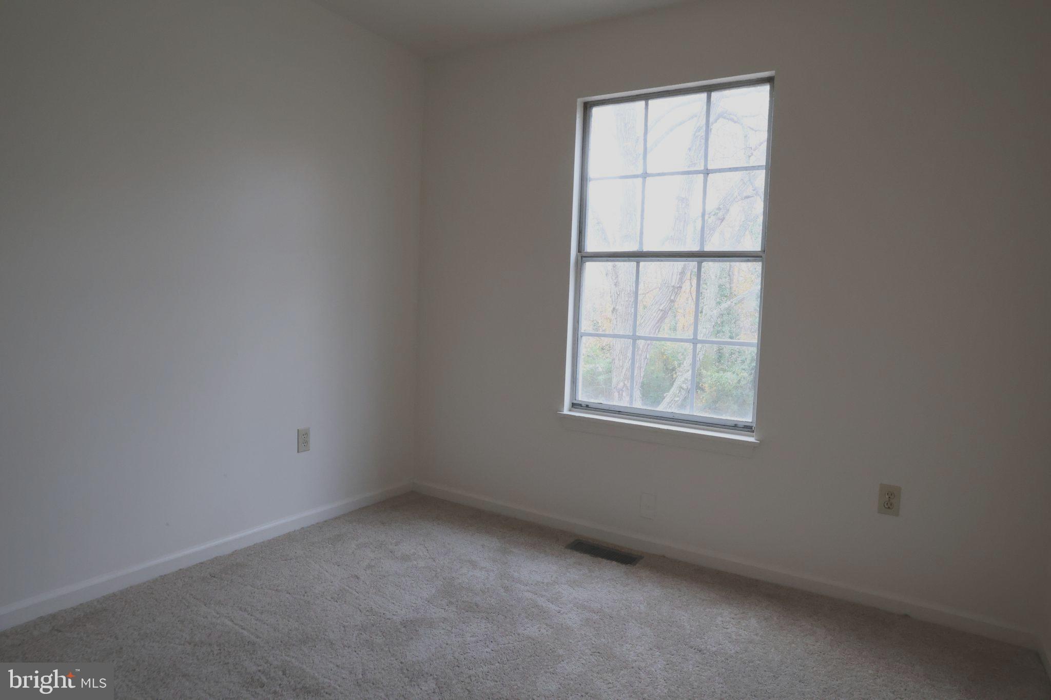 BREEZEWOOD - Residential