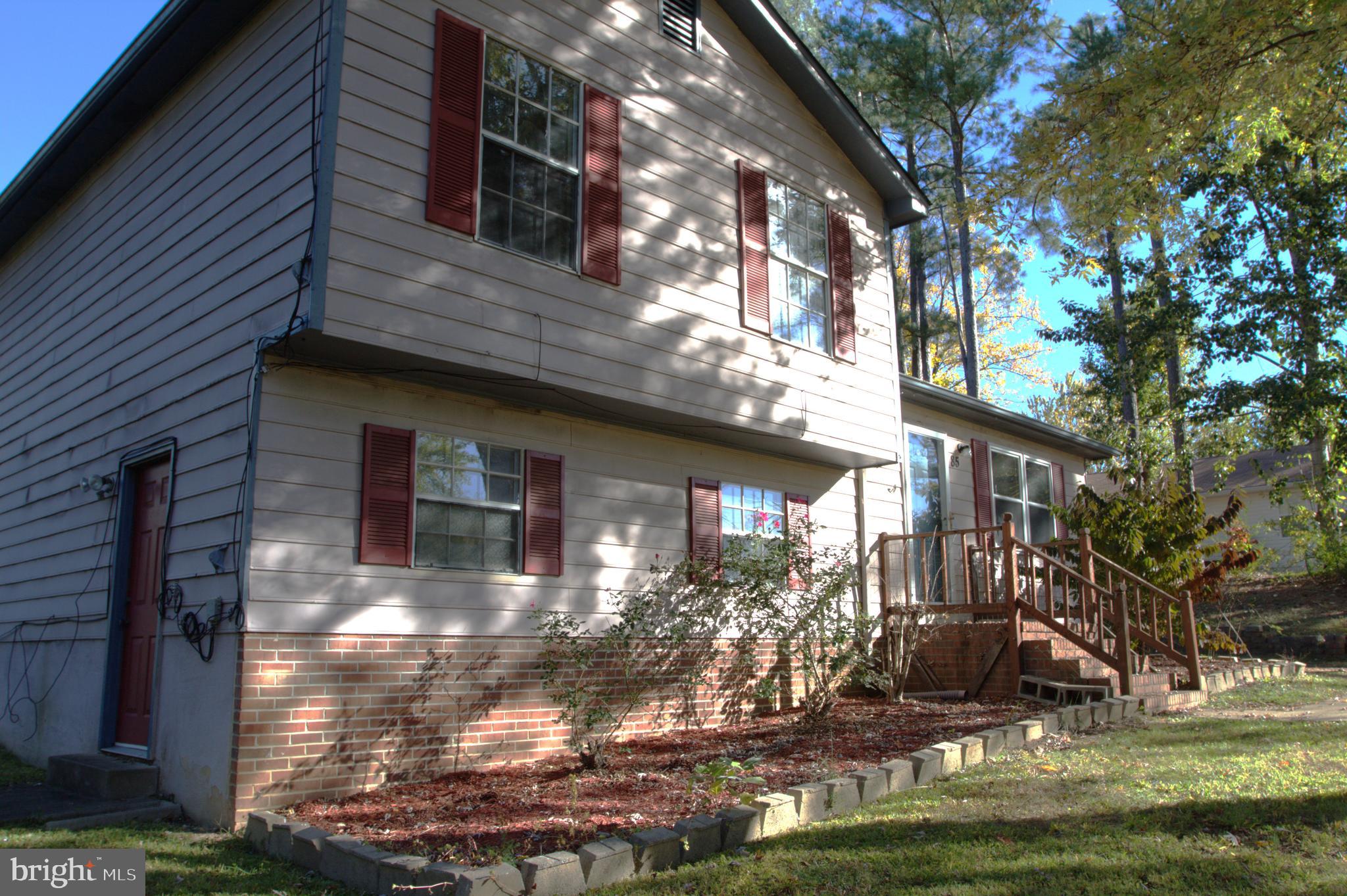 85 BREEZEWOOD DRIVE