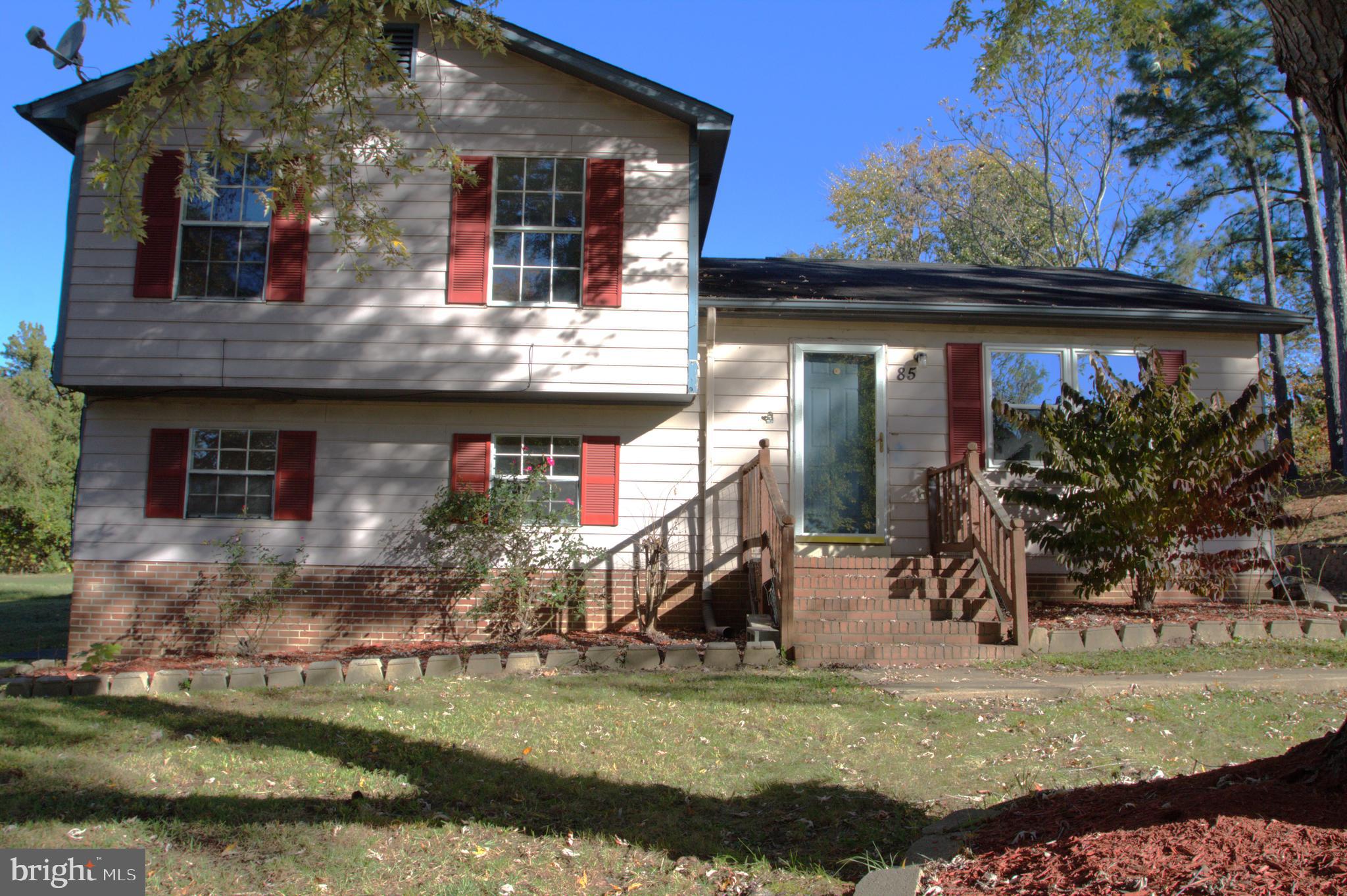 85 BREEZEWOOD DRIVE