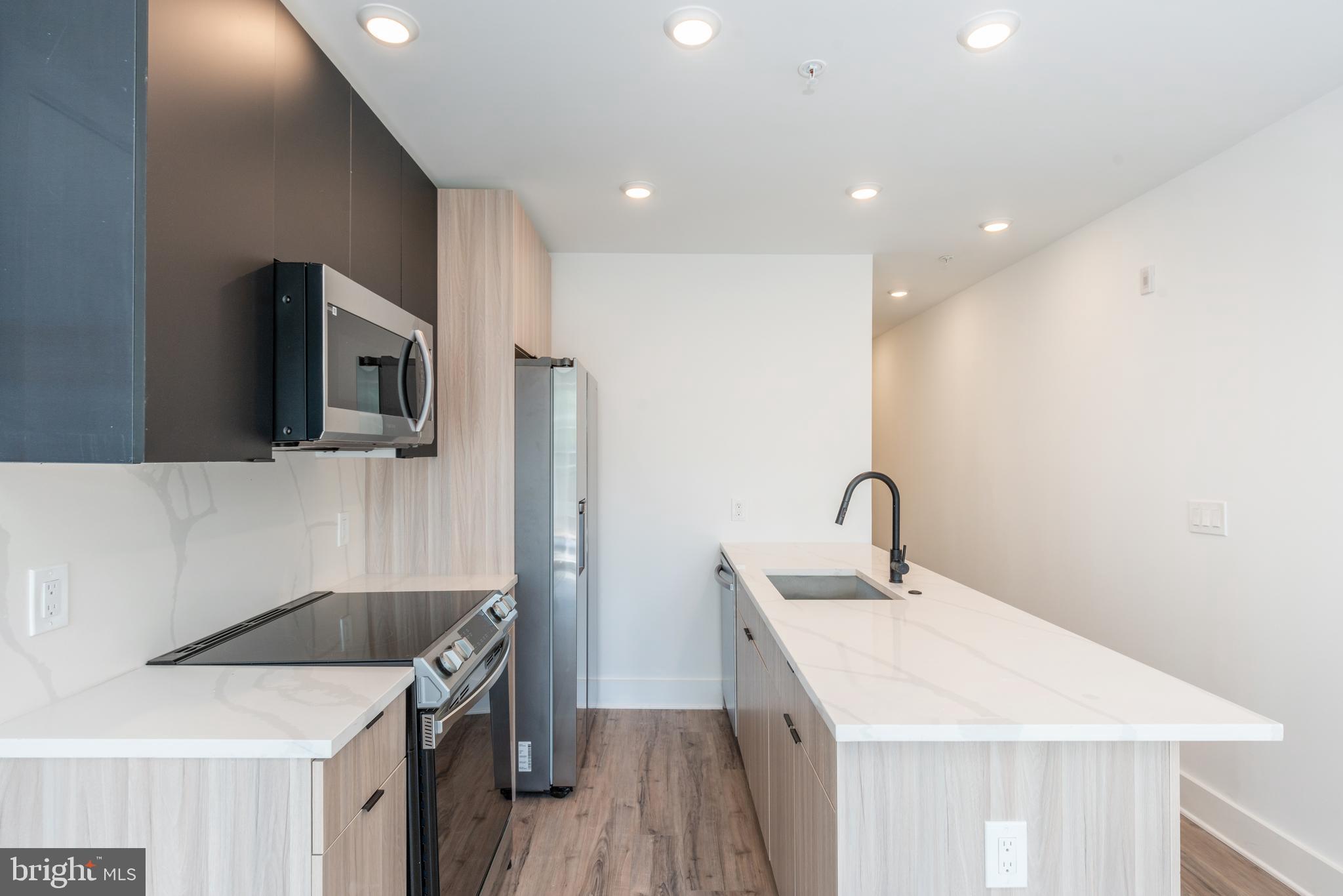 2339 N COLLEGE AVENUE 2