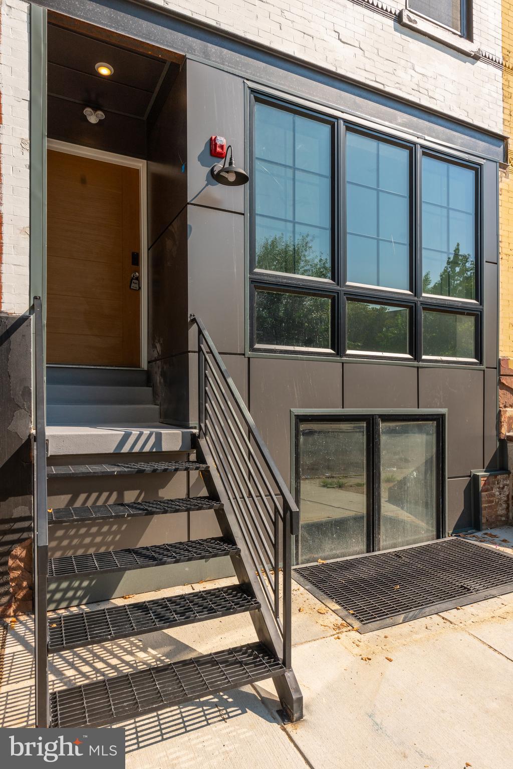 2339 N COLLEGE AVENUE 2