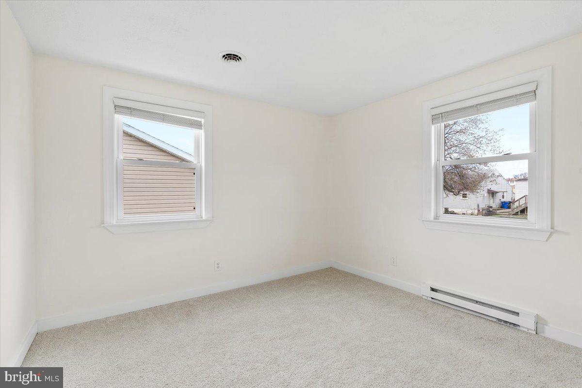 HAGERSTOWN - Residential