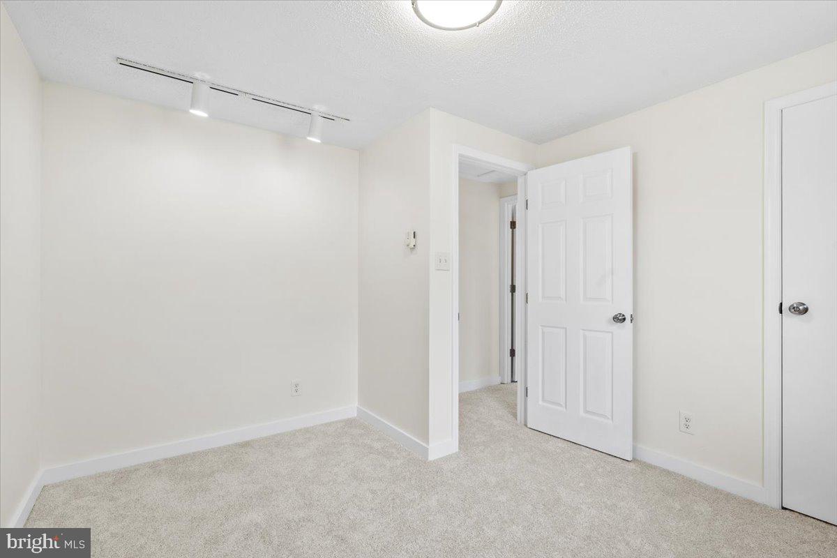 HAGERSTOWN - Residential