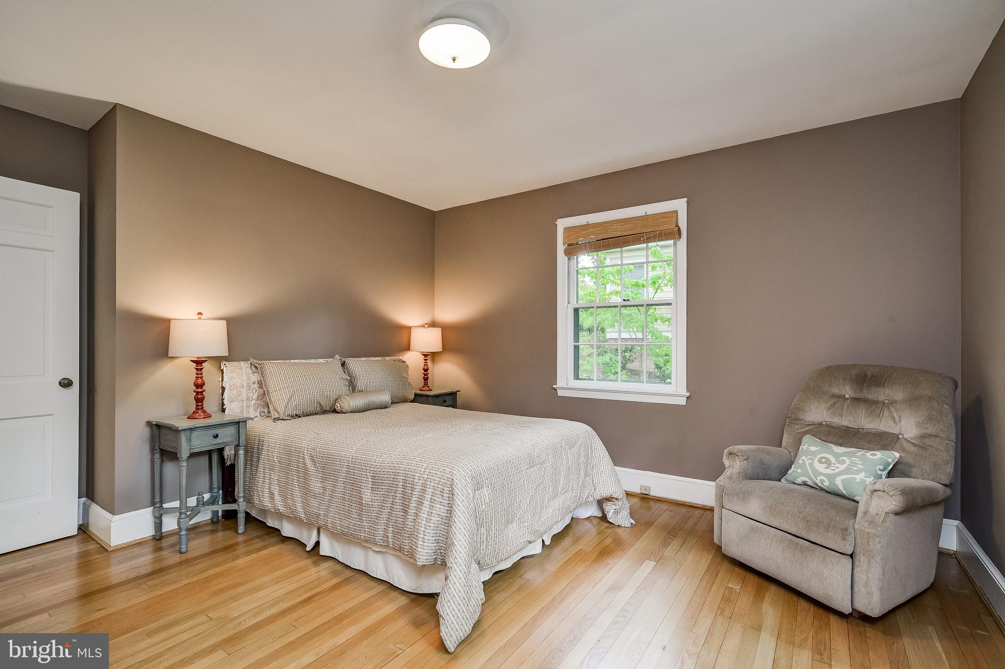 ROCKVILLE HEIGHTS - Residential