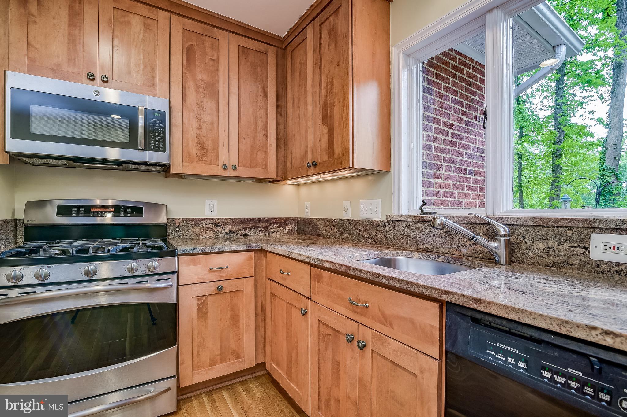 ROCKVILLE HEIGHTS - Residential