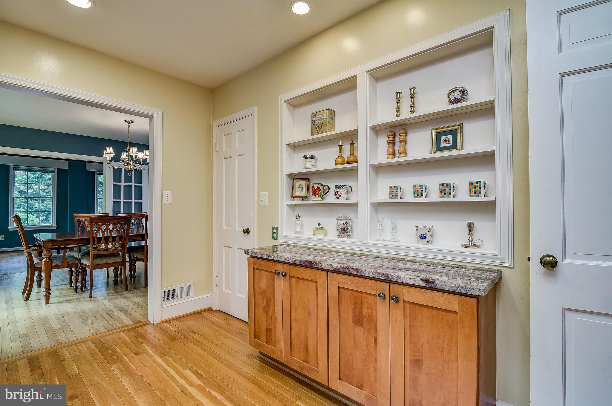 ROCKVILLE HEIGHTS - Residential