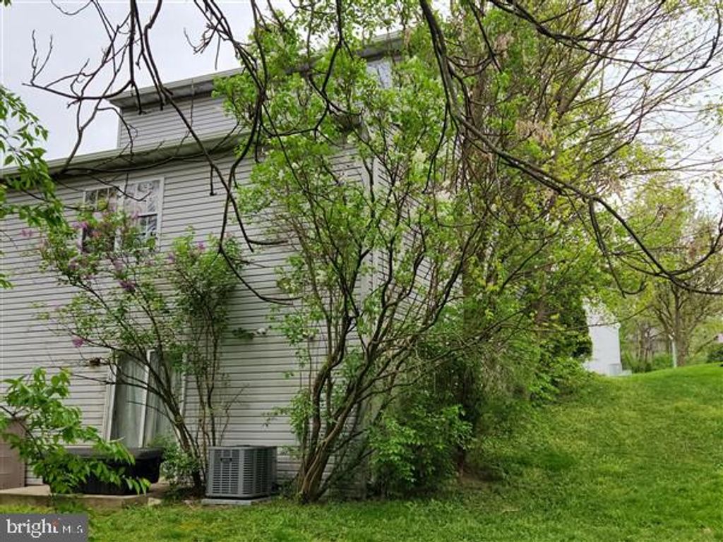 Photo of 382 CROSSWINDS DR, LITITZ, PA 17543 (MLS # PALA2034048)