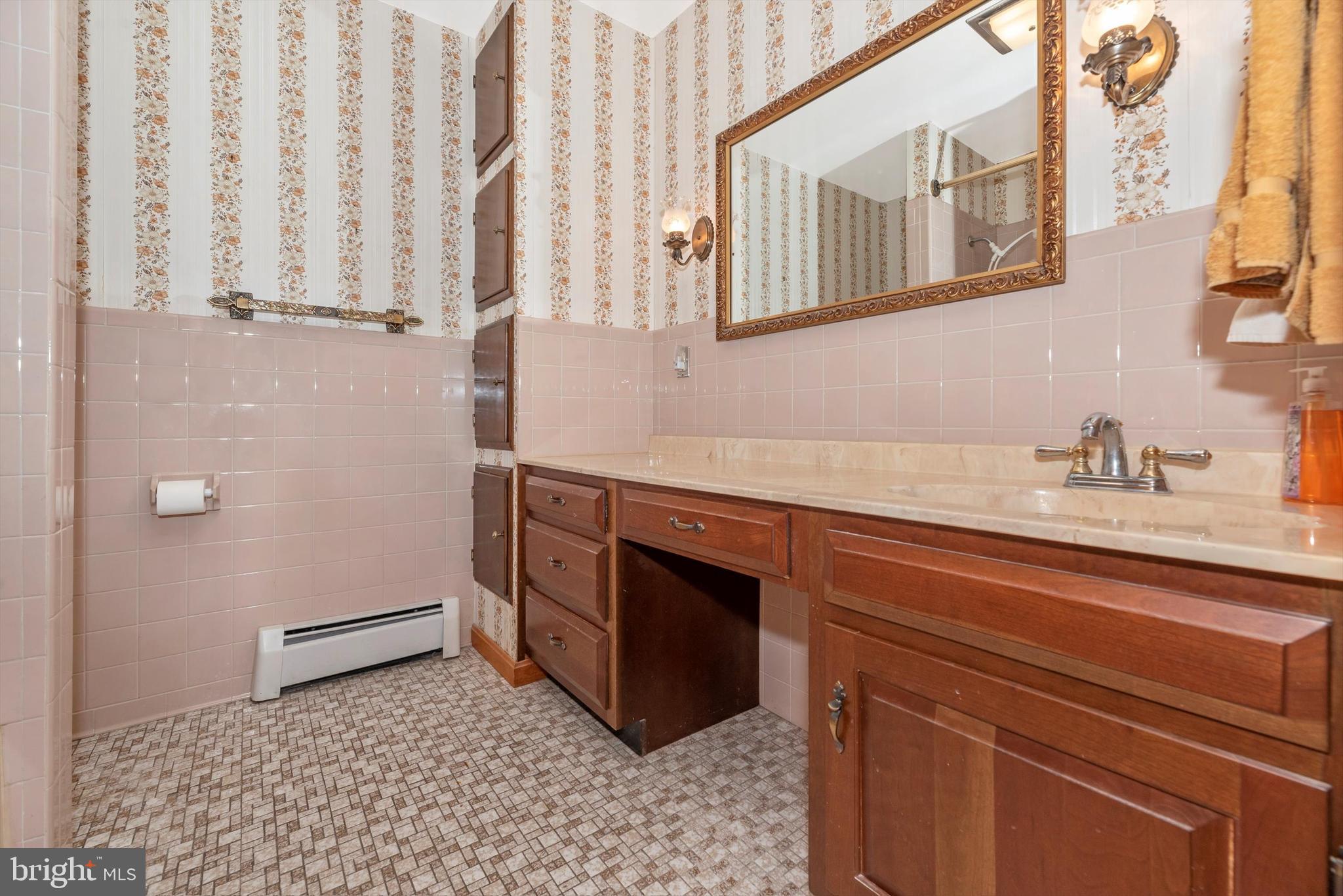 MILLS MANOR ESTATES - Residential