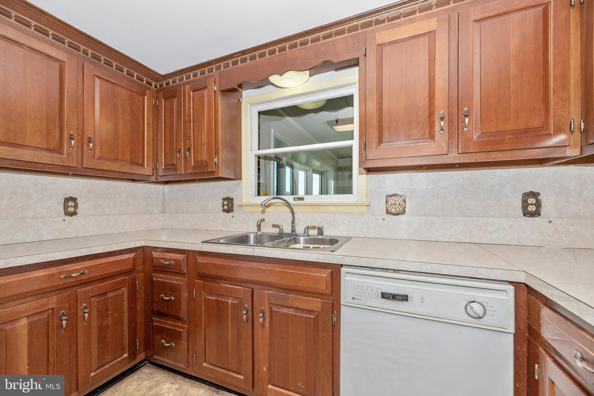 MILLS MANOR ESTATES - Residential