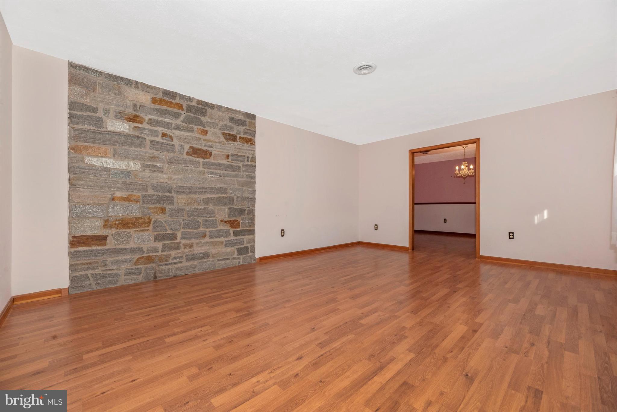 MILLS MANOR ESTATES - Residential