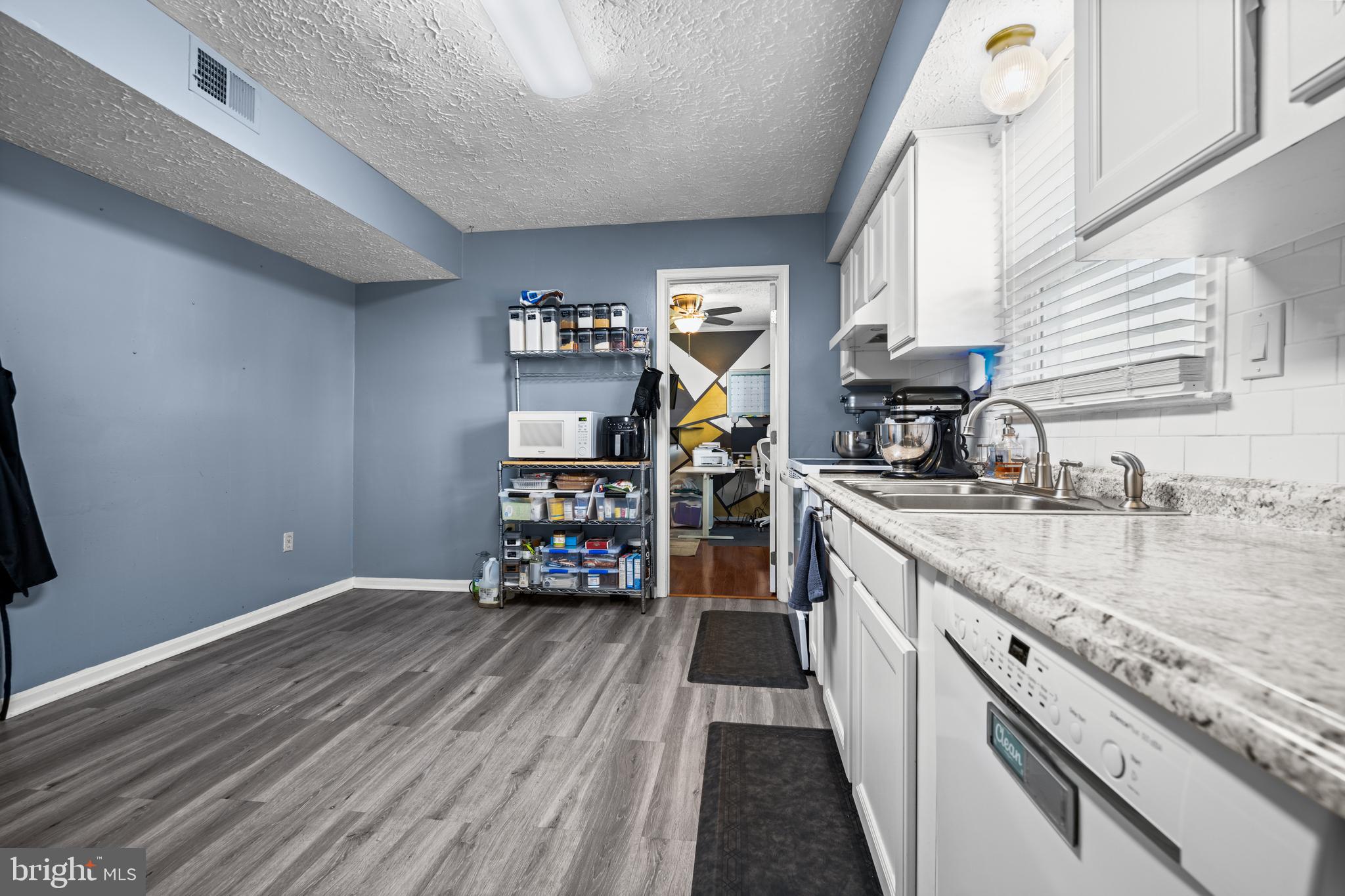 SENTRY WOODS - Residential